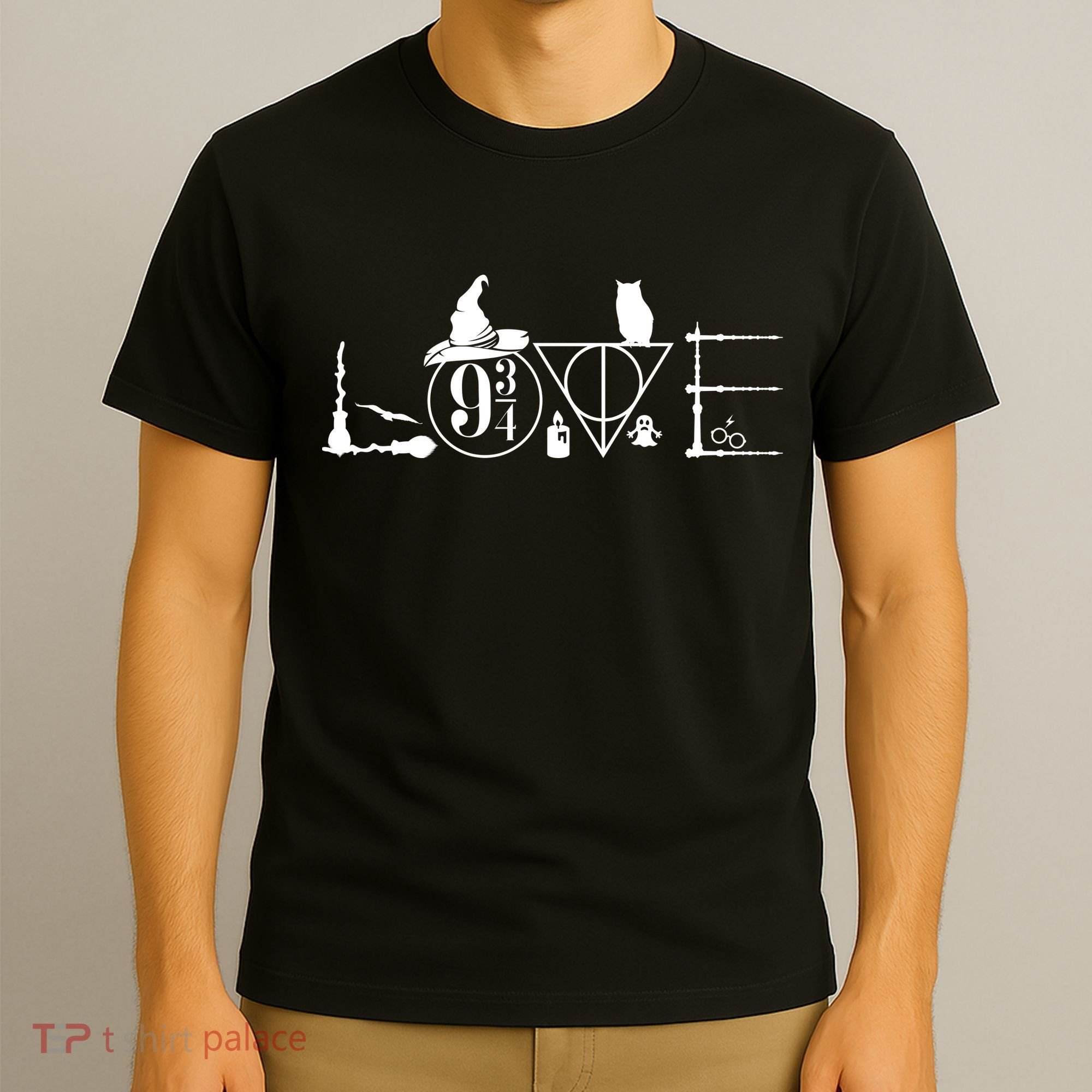 Love Halloween Witch Craft Wizard Logo T-Shirt