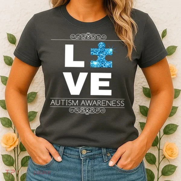 Love Puzzle Piece Autism Awareness Design Women's T-Shirt
