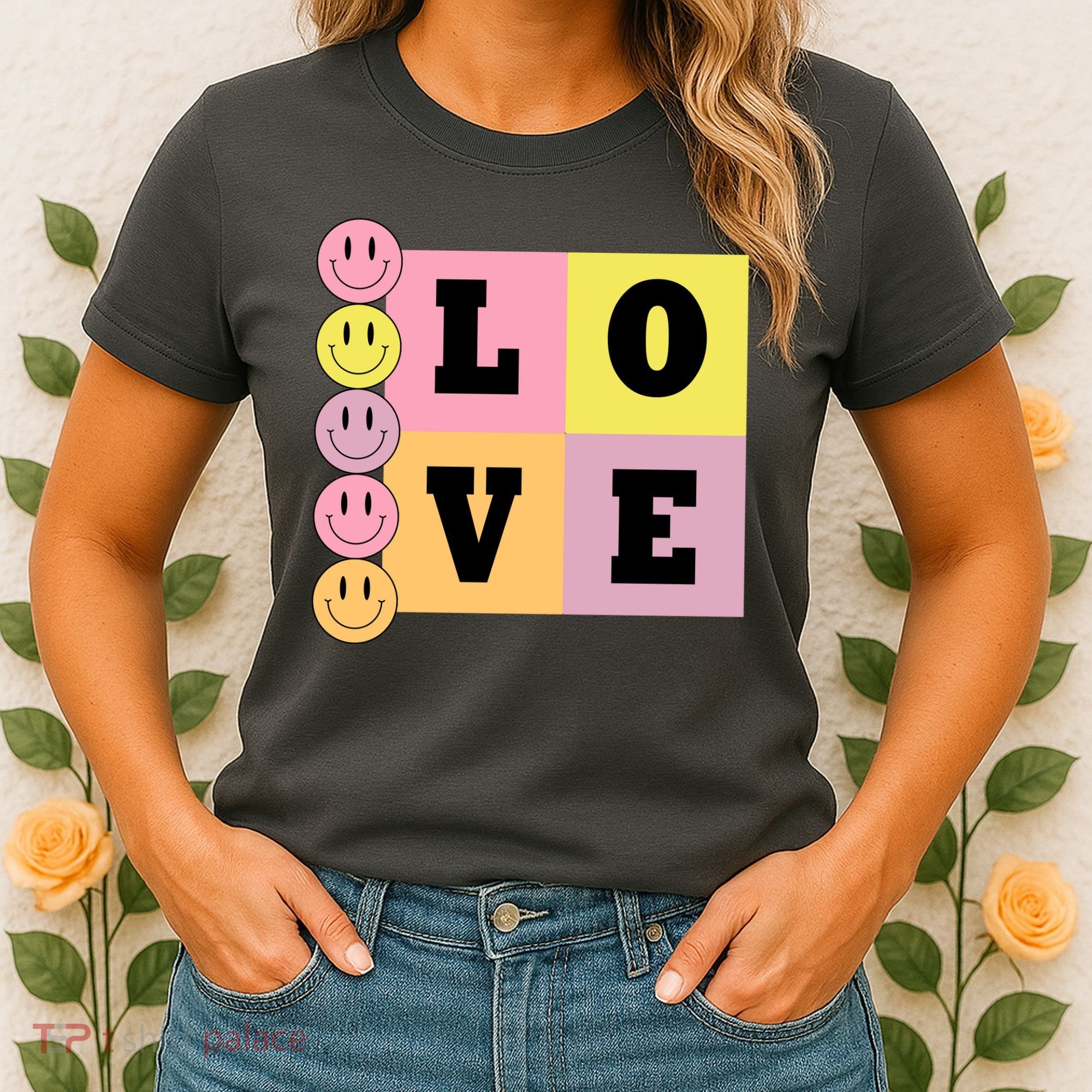 Love Retro Smile Face Cute Gift Women's T-Shirt