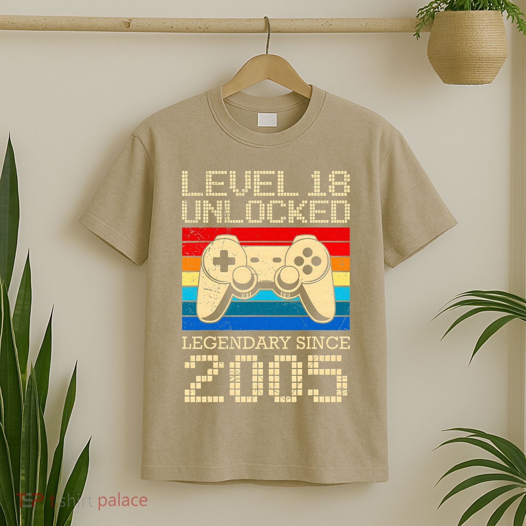 Legendary Since 2005 18 Years 18th Birthday T-Shirt