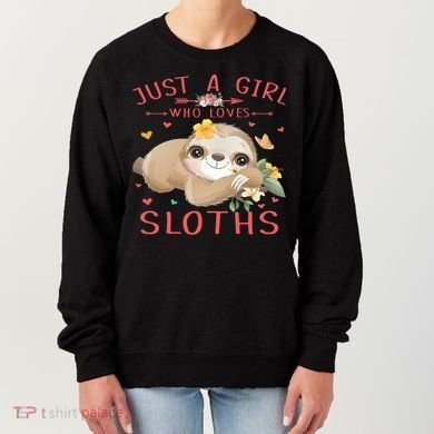 Loves Sloths Cute Sloth Lover Women's Sweatshirt