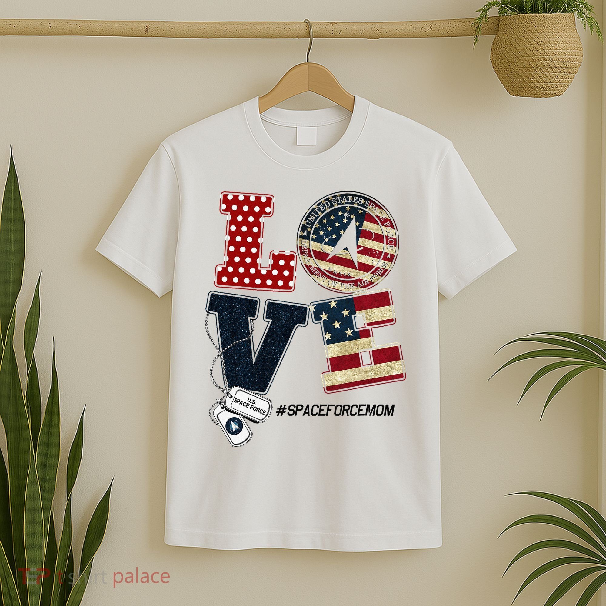 Love Space Force Mom Graduation Proud Space Force Mom T-Shirt