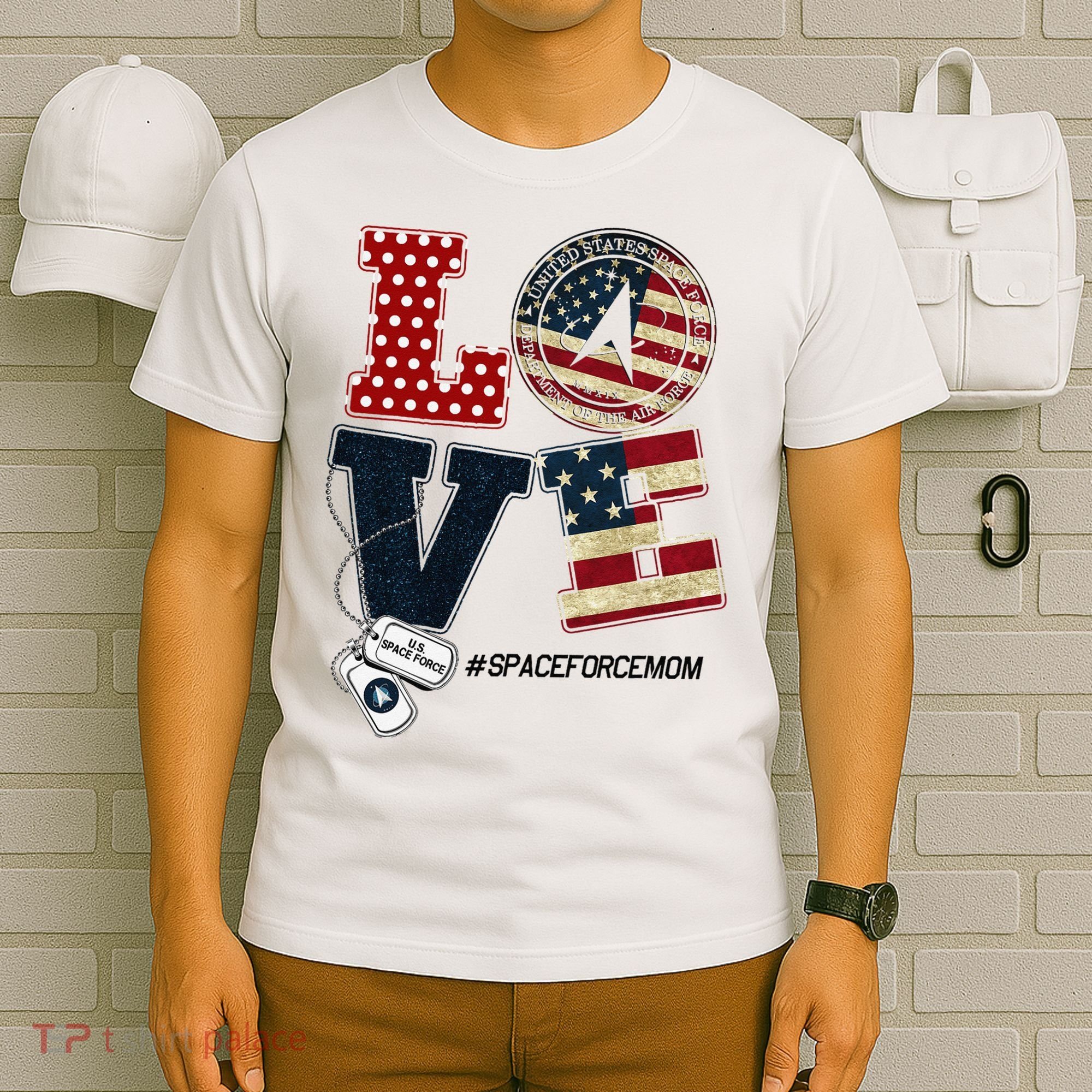 Love Space Force Mom Graduation Proud Space Force Mom T-Shirt