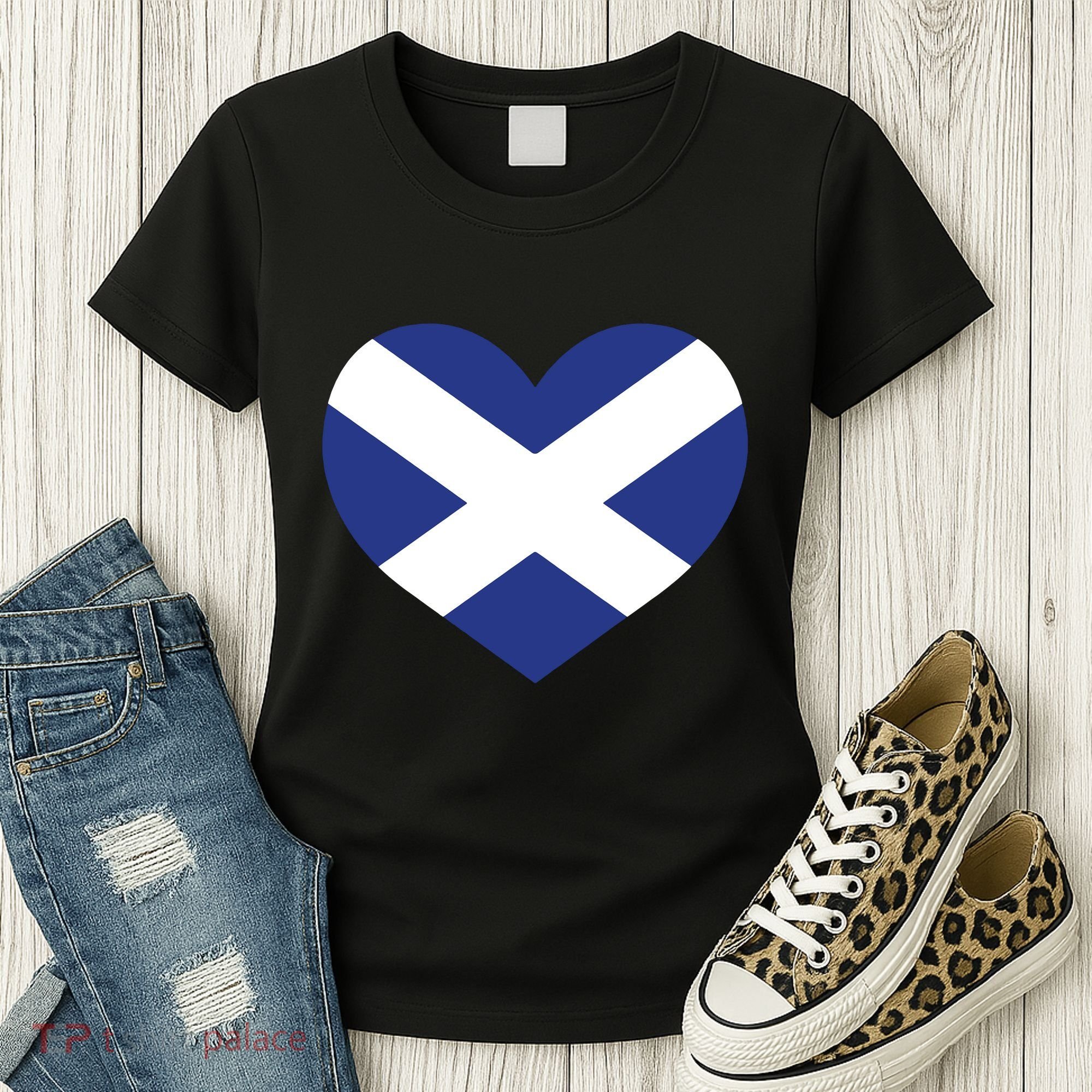 Ladies Scotland Heart Flag Scotland Women's T-Shirt