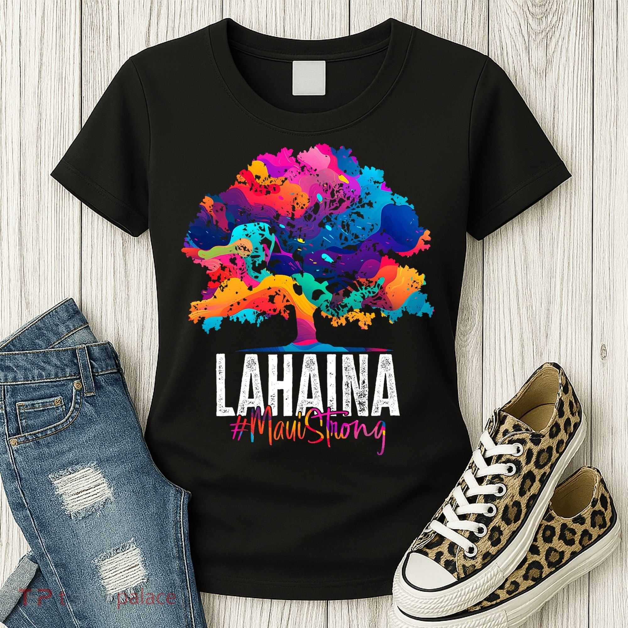 Lahaina Strong Maui Hawaii Old Banyan Tree Women's T-Shirt