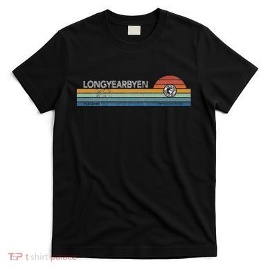 Longyearbyen Svalbard Norway Retro Sunset Rainbow Synth Idea T-Shirt