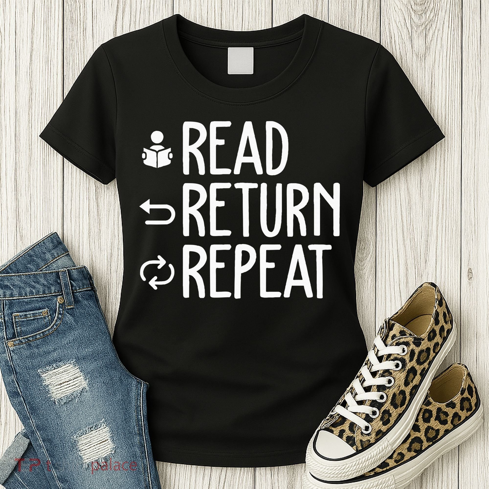 Library Themed Art Librarian Women Library Worker Women's T-Shirt