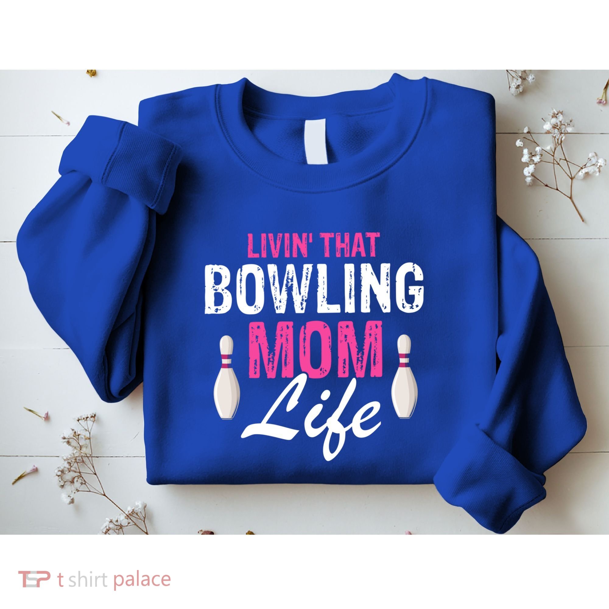 Livin That Bowling Mom Life Cool Retro Cool Gift Present Gift Sweatshirt