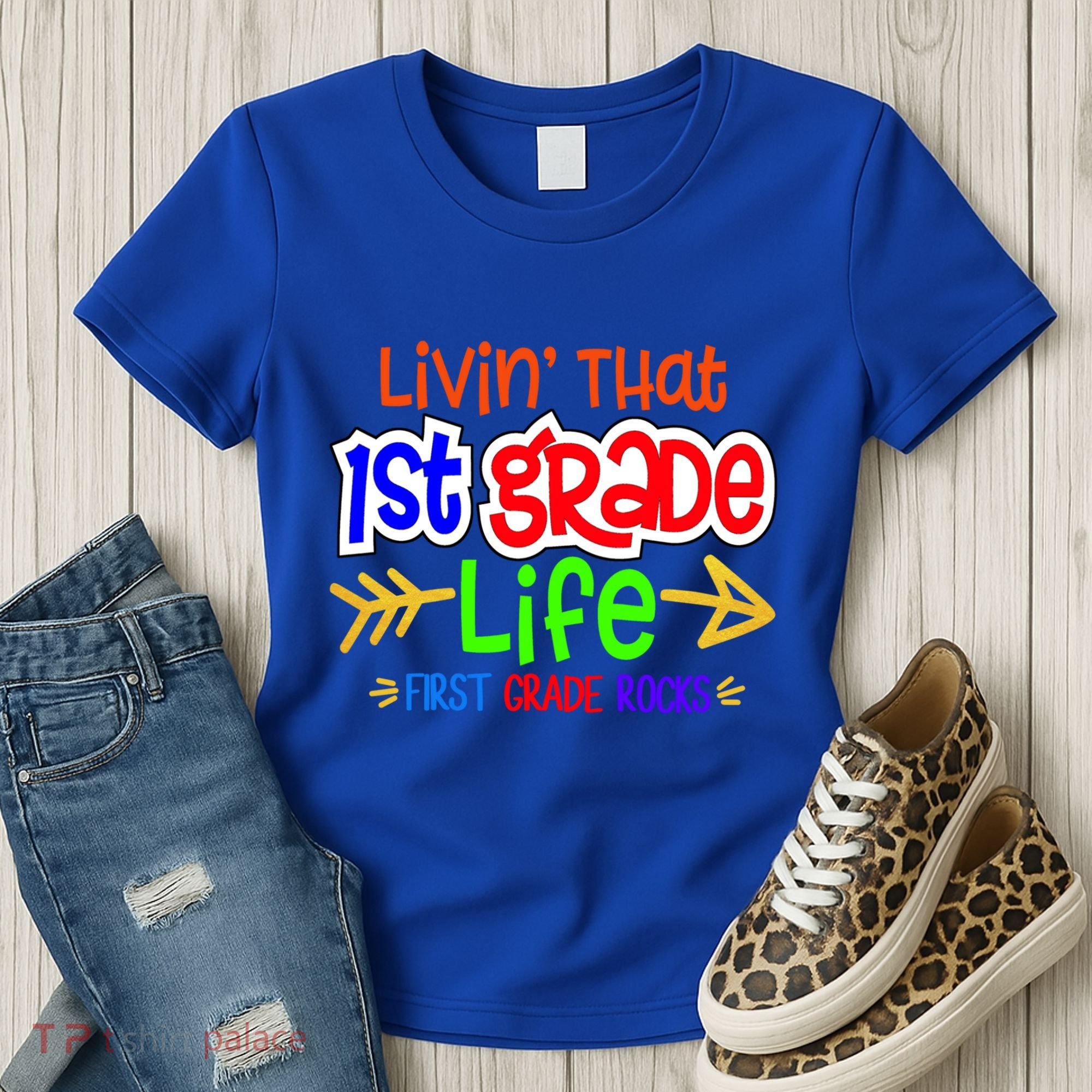 Livin That First Grade Life First Grade Rocks 1St Grade Gift Women's T-Shirt