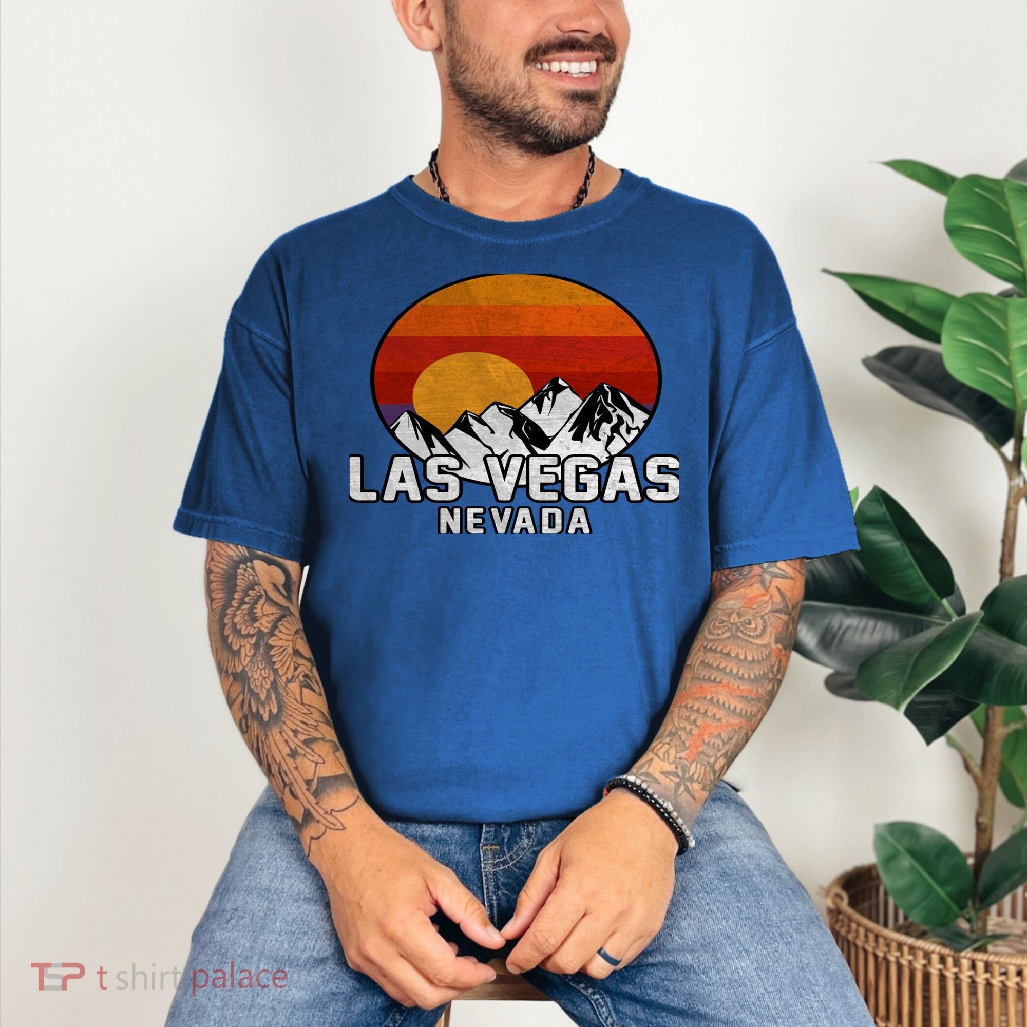 Las Vegas Nevada Retro Mountain Sunset Comfort Colors T-Shirt