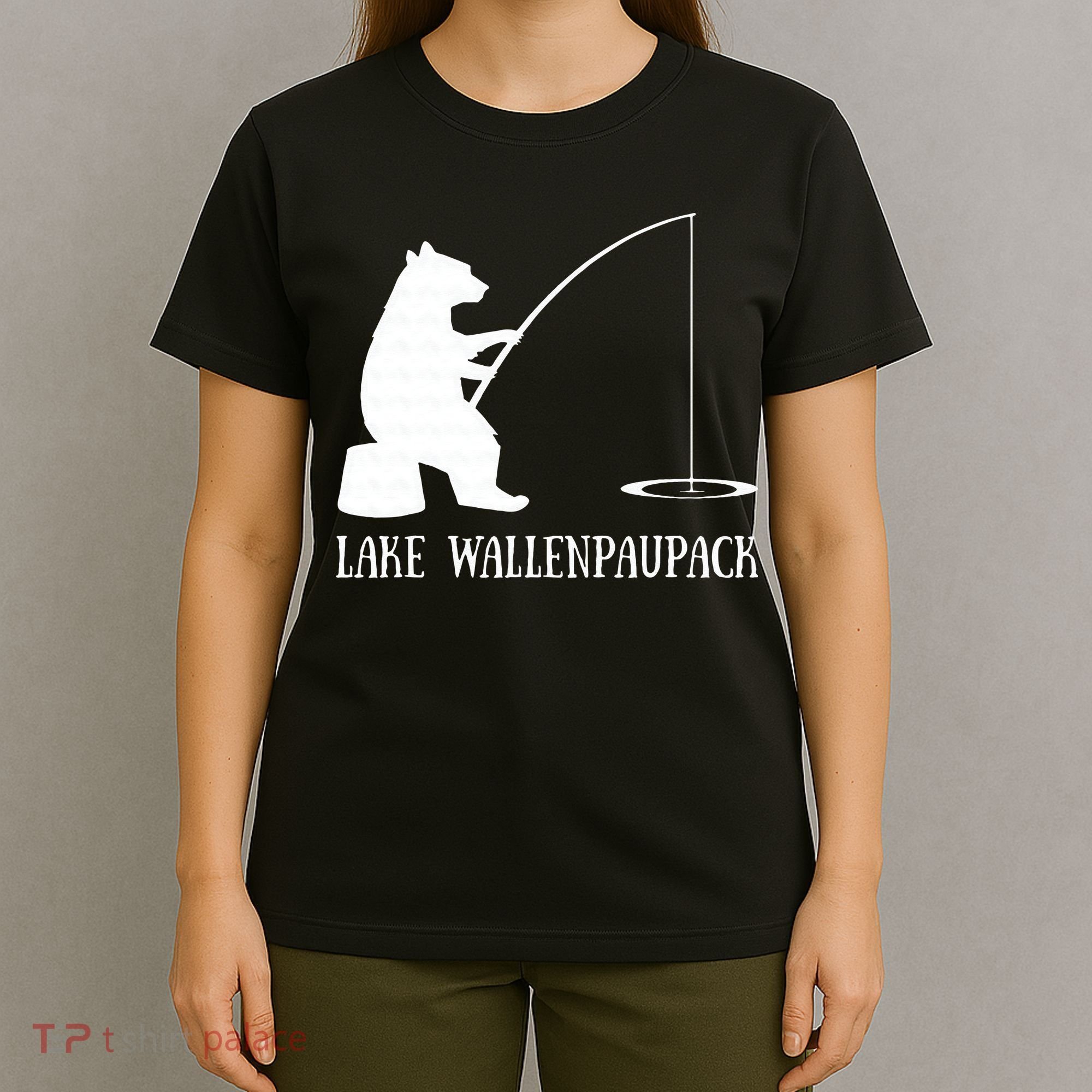 Lake Wallenpaupack Bear Fishing Pennsylvania Gift T-Shirt