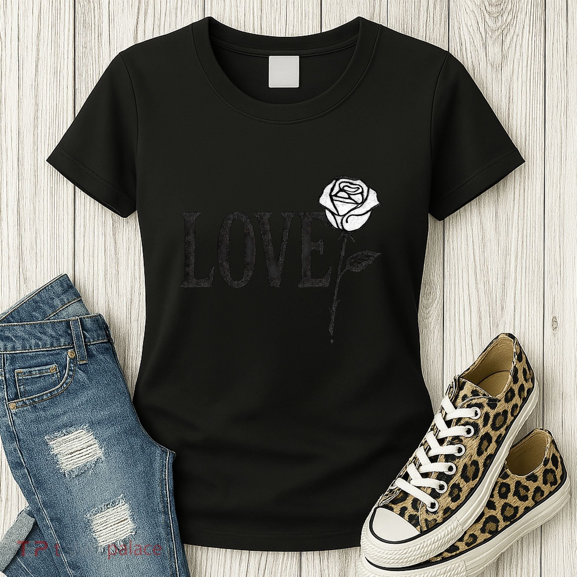 Love with Rose Women's T-Shirt