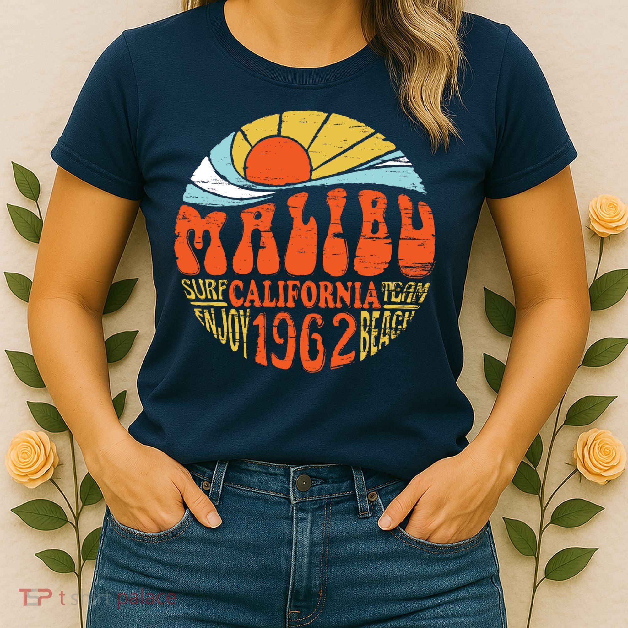 Malibu California Retro Distressed Women's T-Shirt