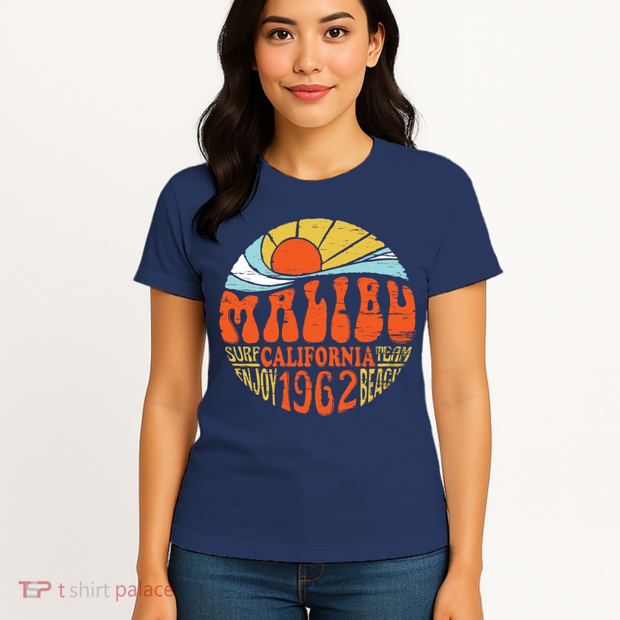 Malibu California Retro Distressed Women's T-Shirt