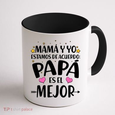 Mamá y Yo Estamos De Acuerdo Papá Es El Mejor Coffee Mug back