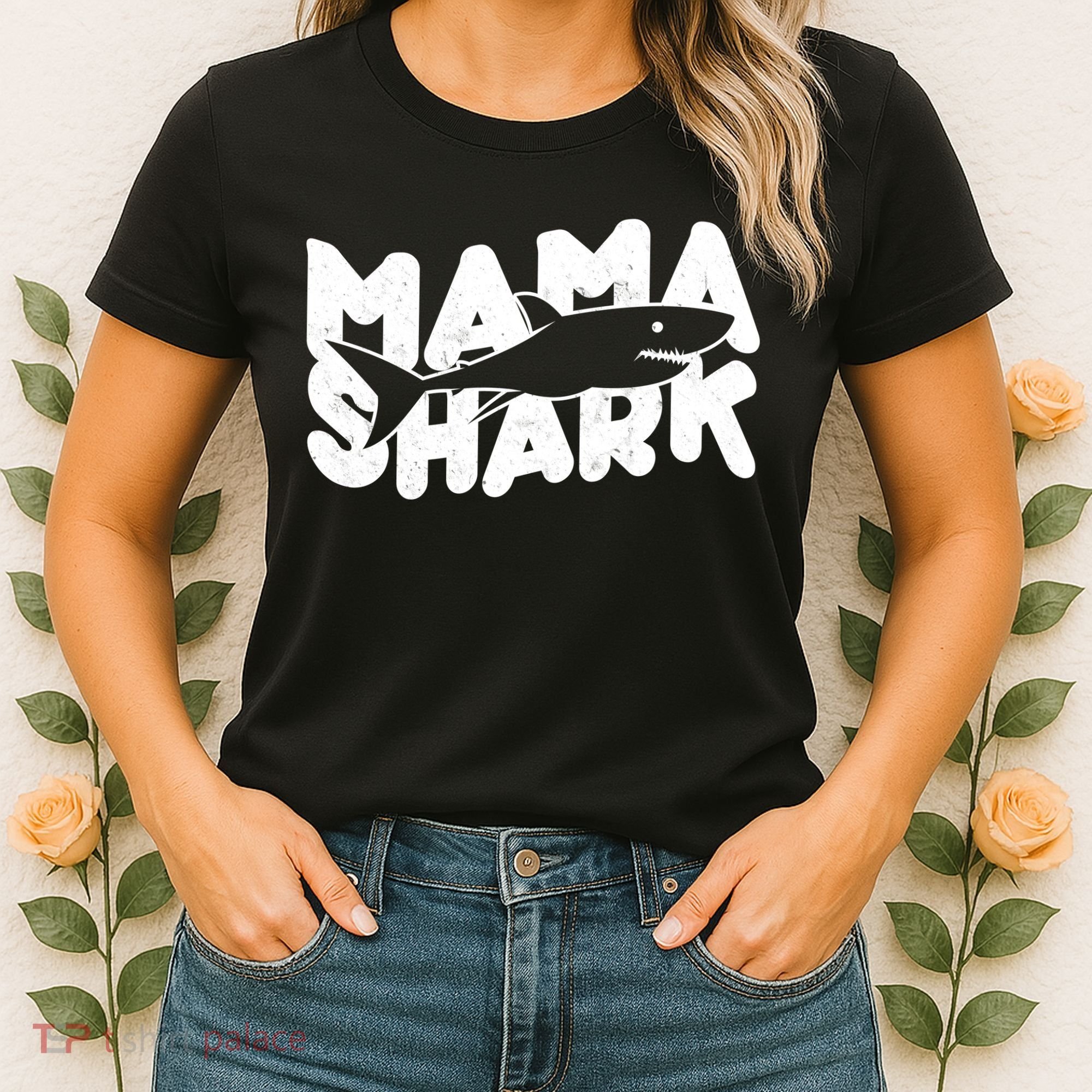 Mama Shark Women's T-Shirt