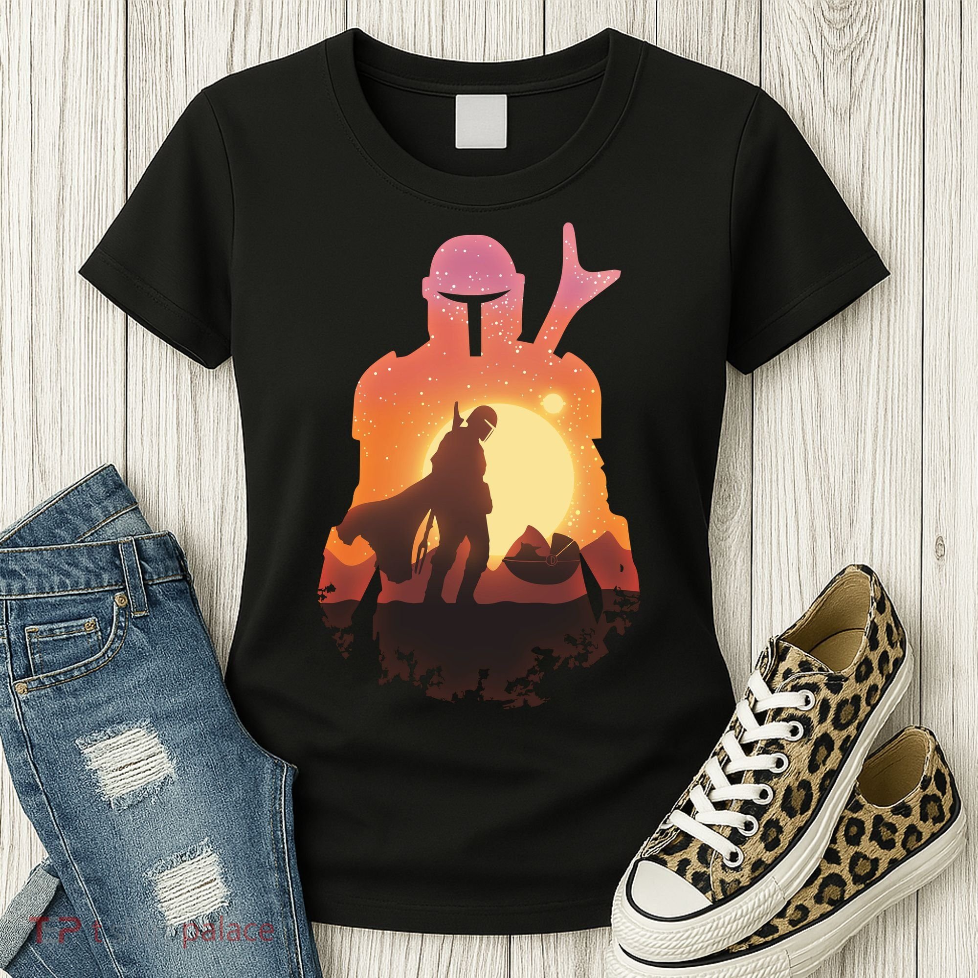 Mando Sunset Illustration Cool Graphic Women's T-Shirt