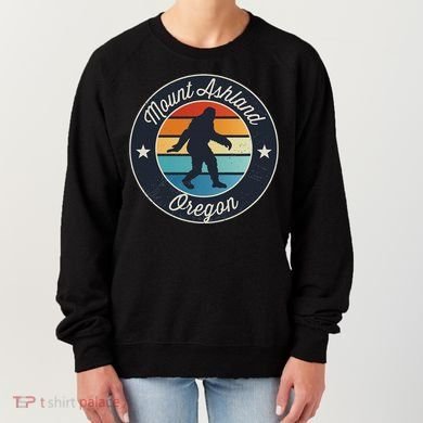 Mount Ashland Oregon Or Sasquatch Souvenir Graphic Women's Sweatshirt