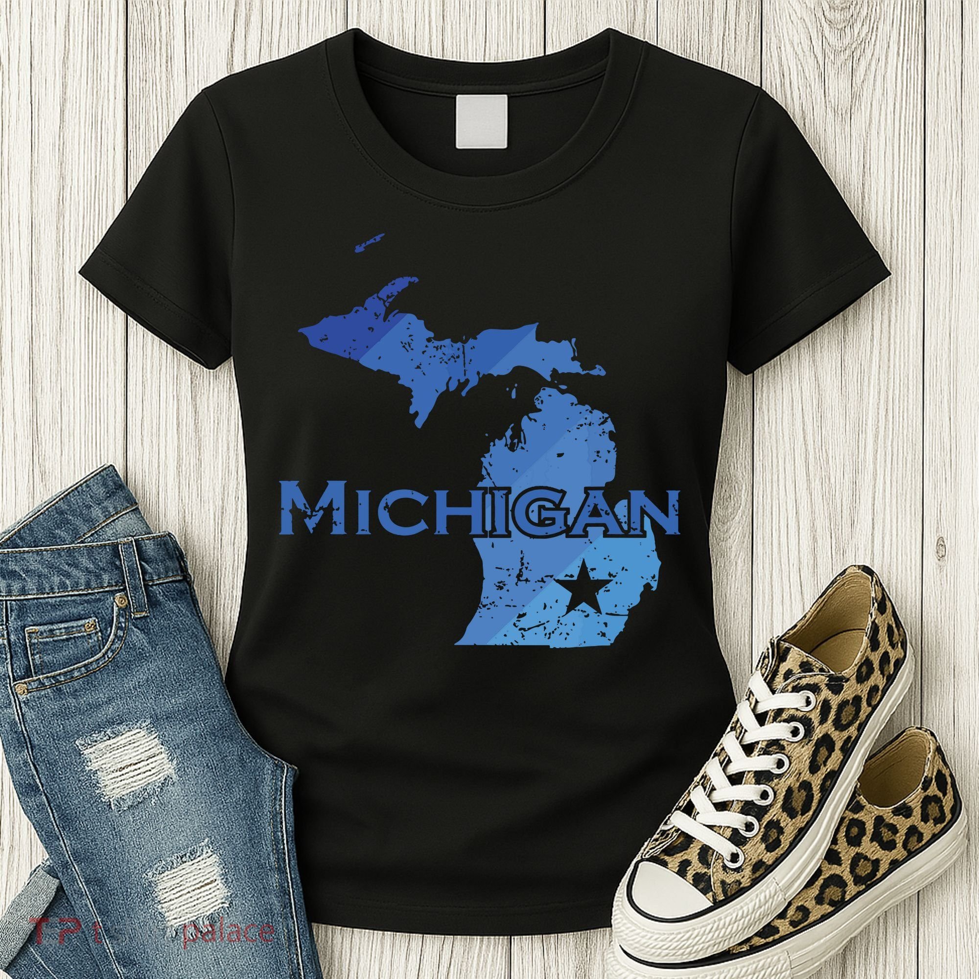 Michigan American State Outline Map Usa Women's T-Shirt
