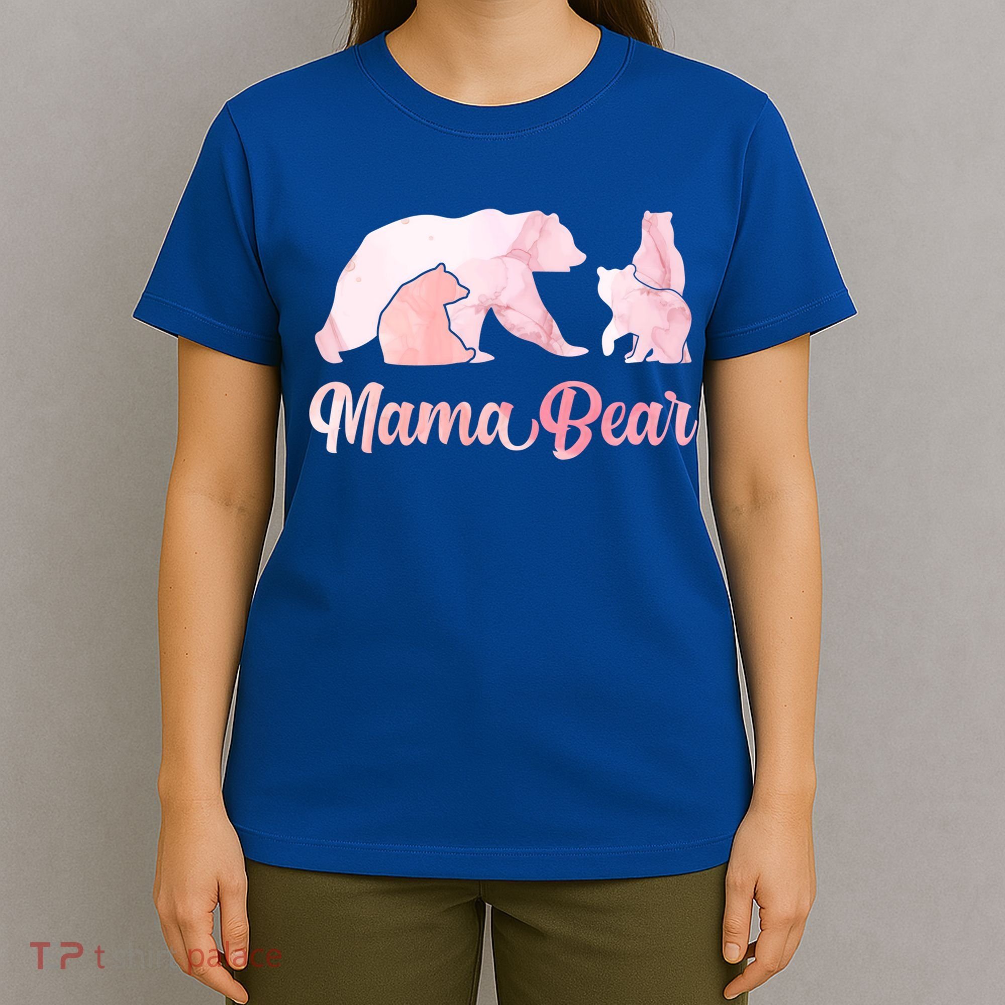 Mama Bear 3 Cubs Mom Bear Awesome Camping Gift T-Shirt