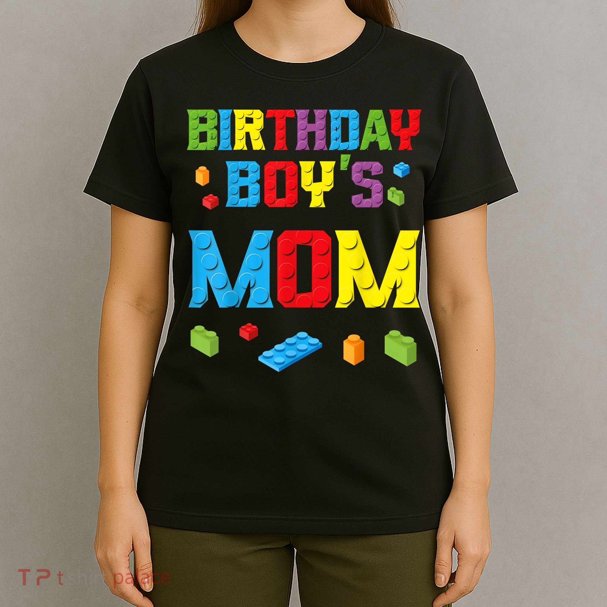 Master Builder Birthday Boy's Mom Building Bricks Blocks T-Shirt