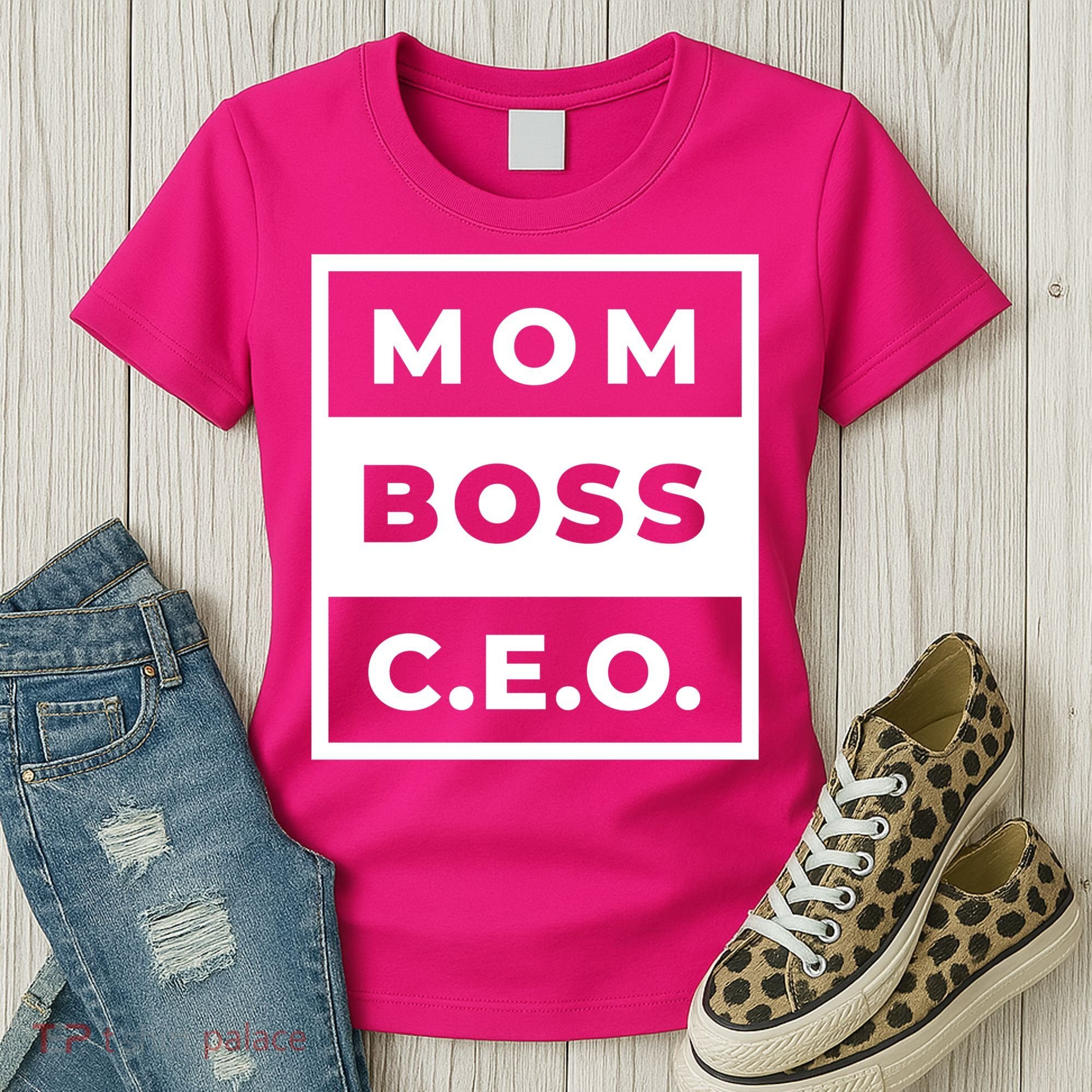Mom Boss CEO Women's T-Shirt