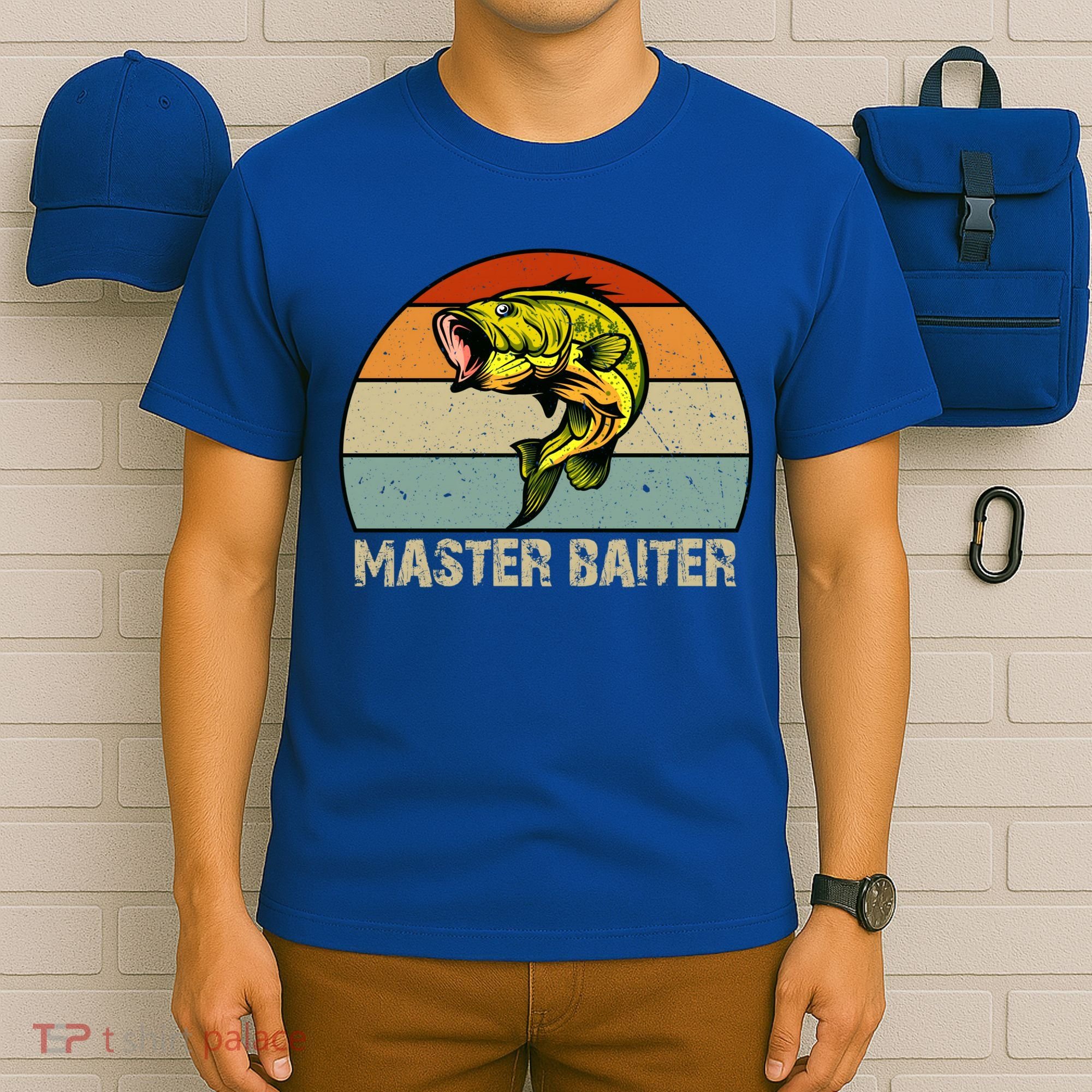 Master Baiter Funny Bass Fishing Funny Gift Dads Gift T-Shirt