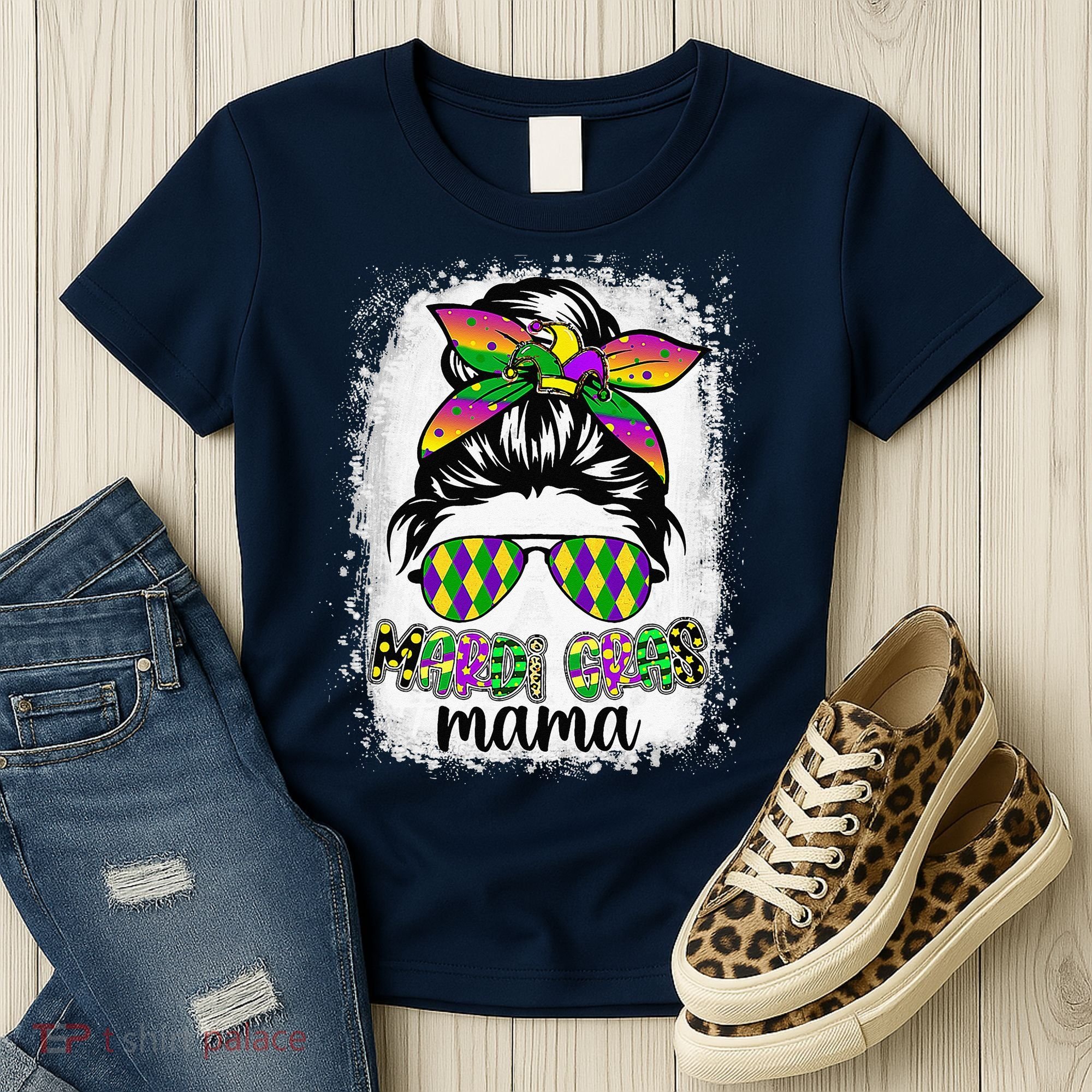 Messy Bun Hair Glasses New Orleans Carnival Mardi Gras Mama Women's T-Shirt