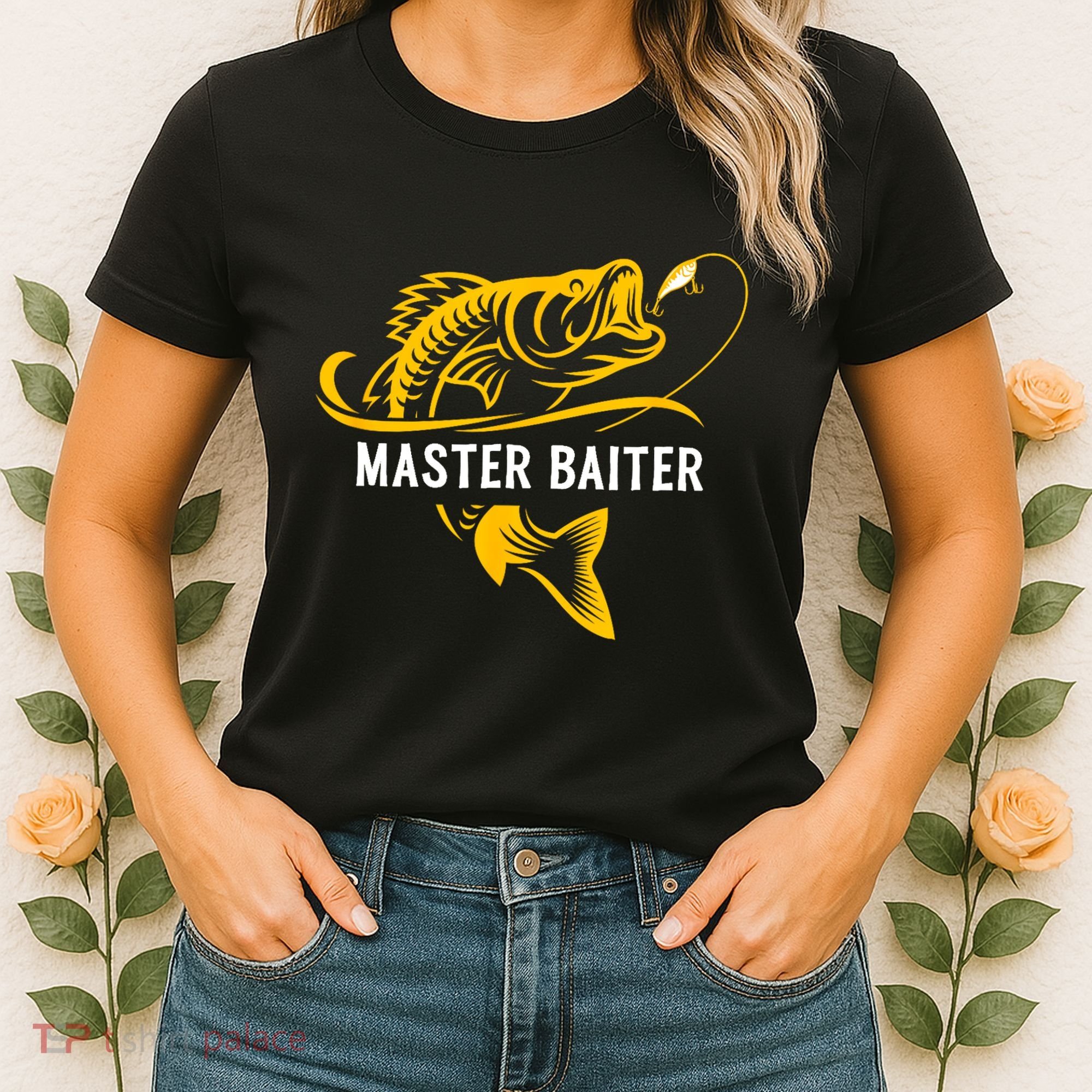 Master Baiter Hoocker Funny Fishing Gift Women's T-Shirt