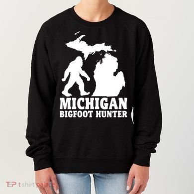Michigan Bigfoot Hunter Women's Sweatshirt