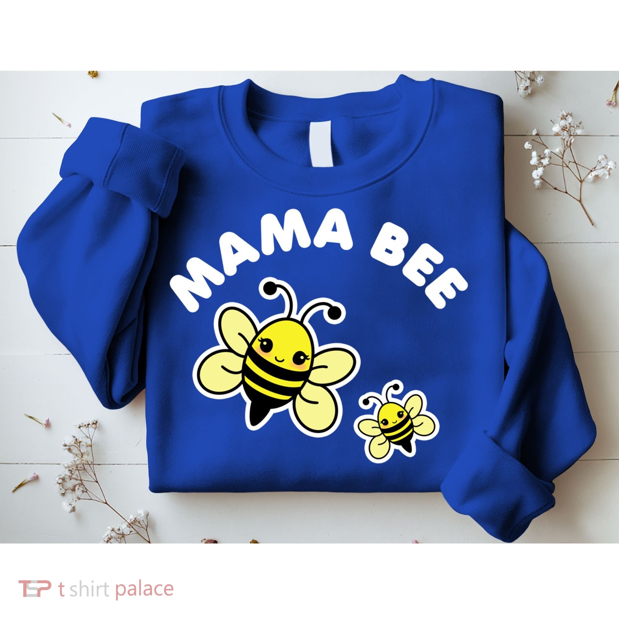 Mama Bee Mother's Day Cute Kawaii Bee Drawing Gift Sweatshirt