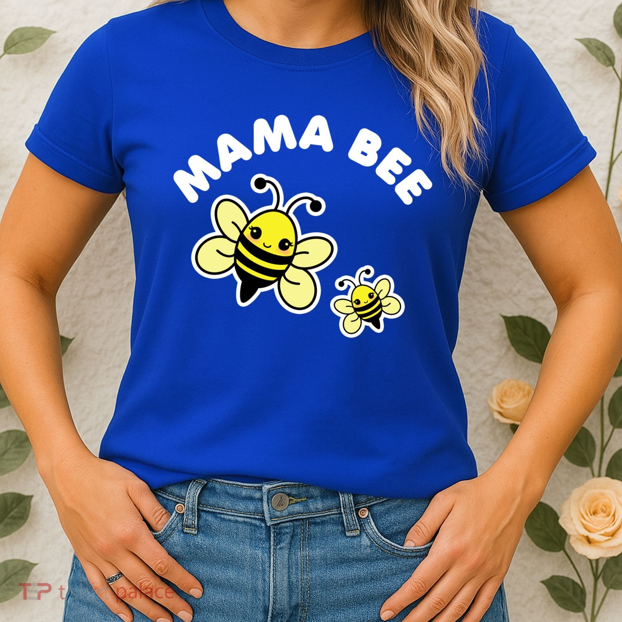 Mama Bee Mother's Day Cute Kawaii Bee Drawing Gift Women's T-Shirt