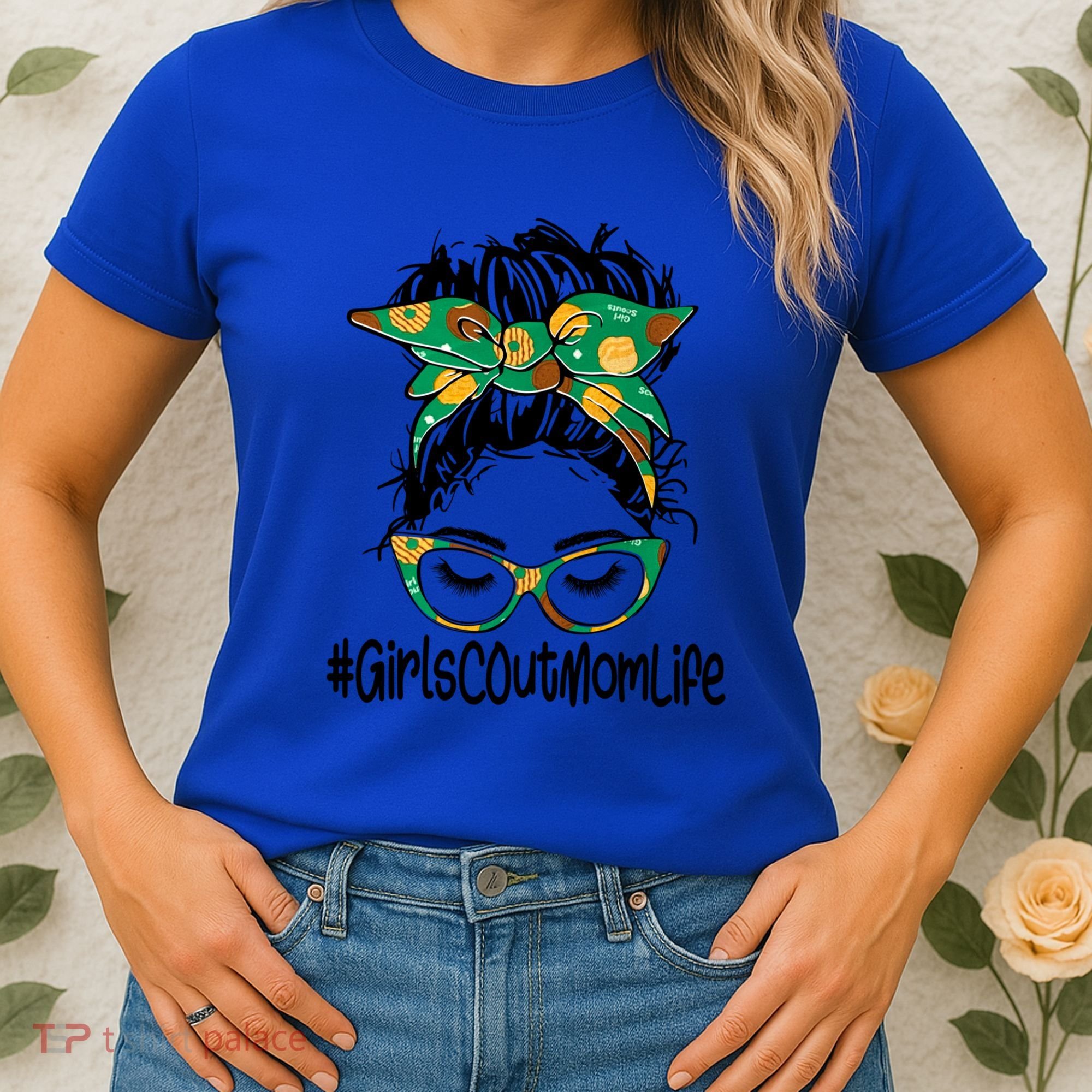 Messy Bun Scout Mom Life Cookie Bakery Gift Women's T-Shirt