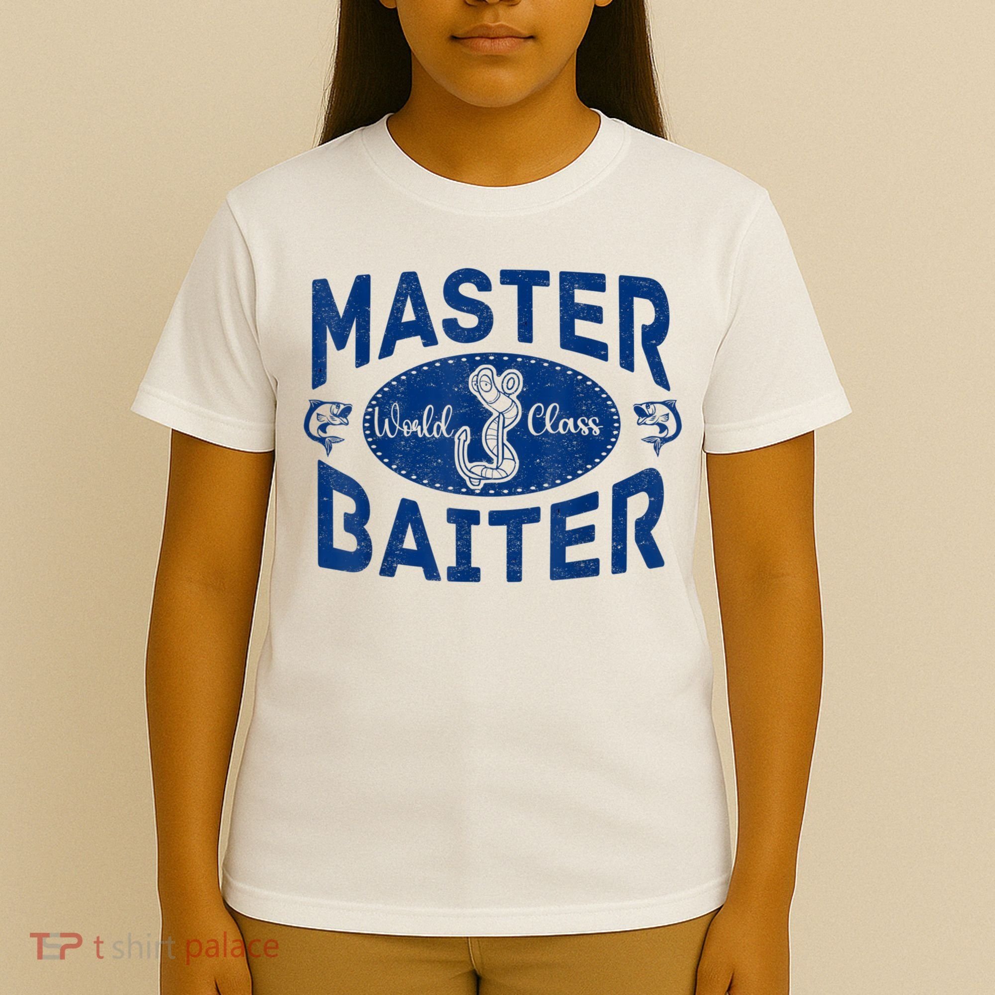 Master Baiter Vintage Bass Fishing Fisherman Men Funny T-Shirt