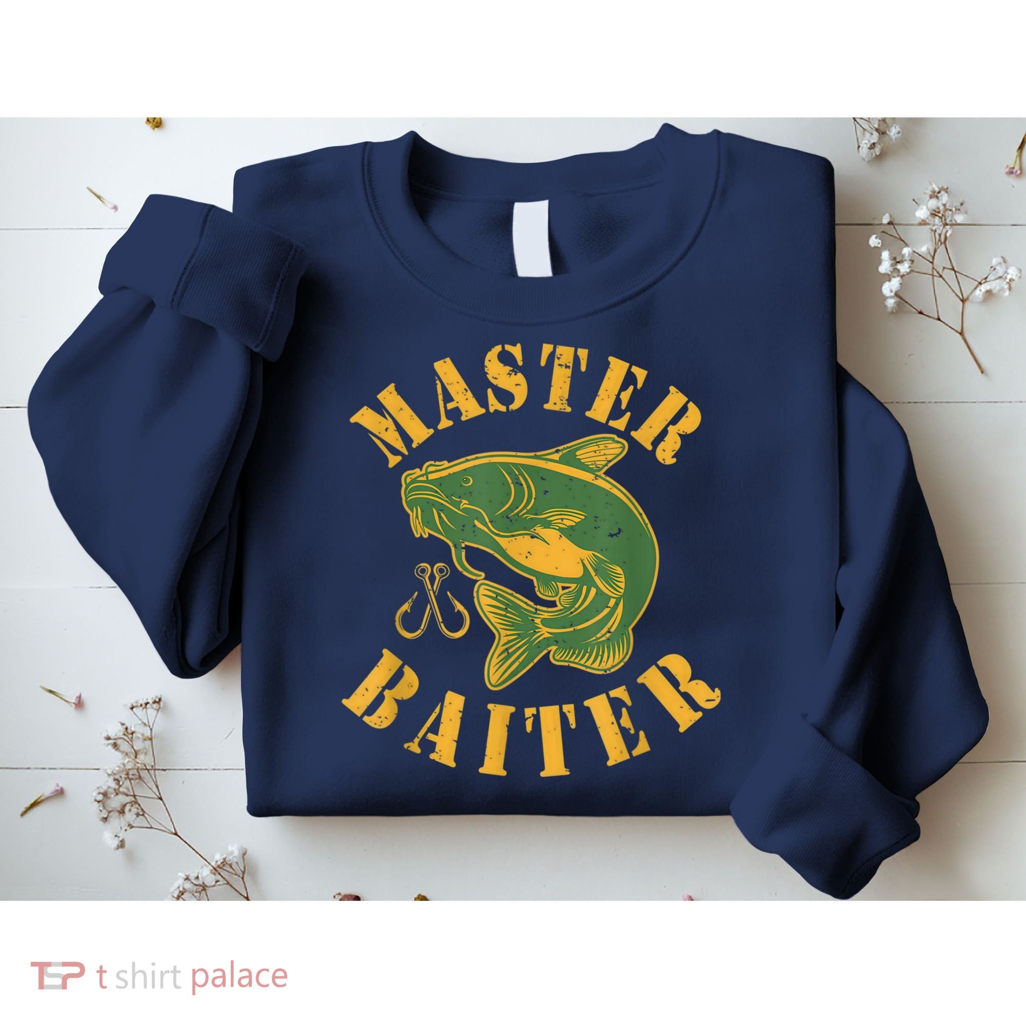 Master Baiter Wels Catfish Hunter Sweatshirt