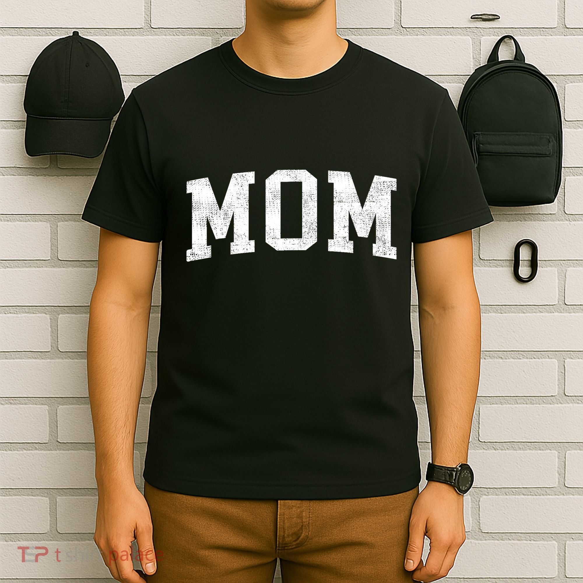 Mom Classic Bold Font Mommy Birthday Gift T-Shirt