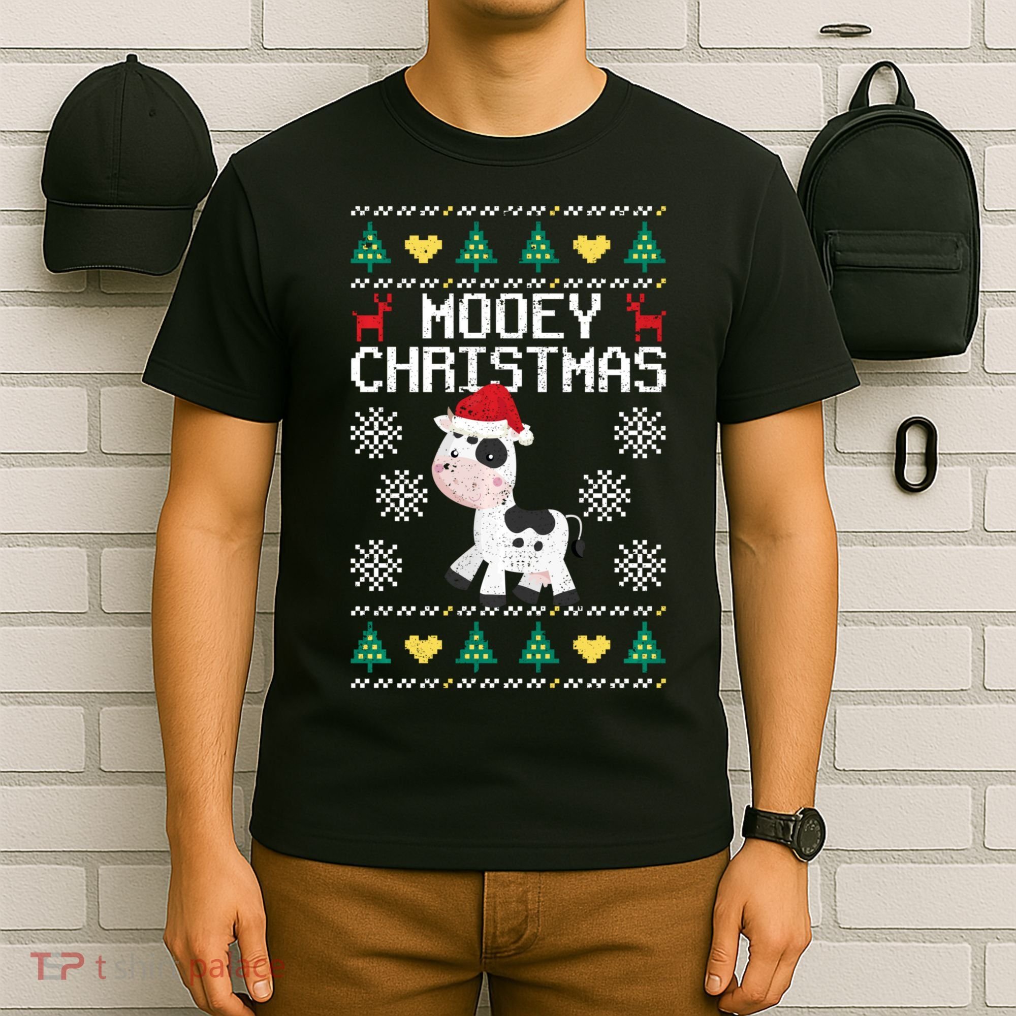 Mooey Christmas Cow Santa Claus Hat Xmas Farmer Animal T-Shirt