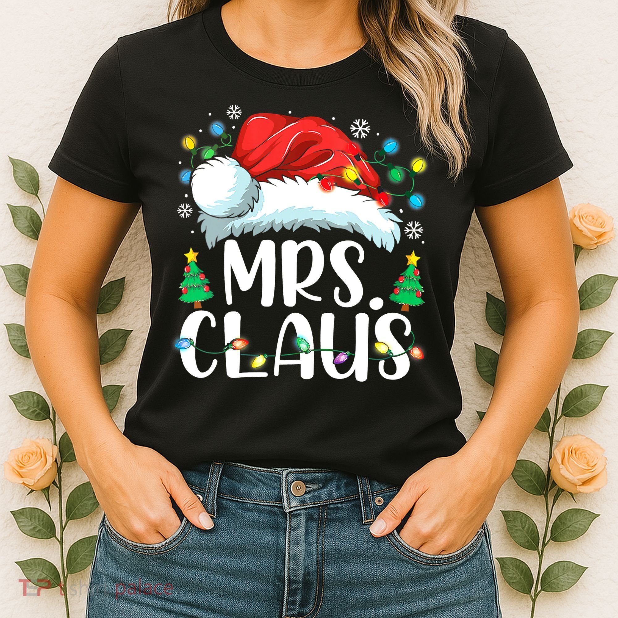 Mrs Claus Santa Lights Christmas Red Plaid Couples Pajama Women's T-Shirt