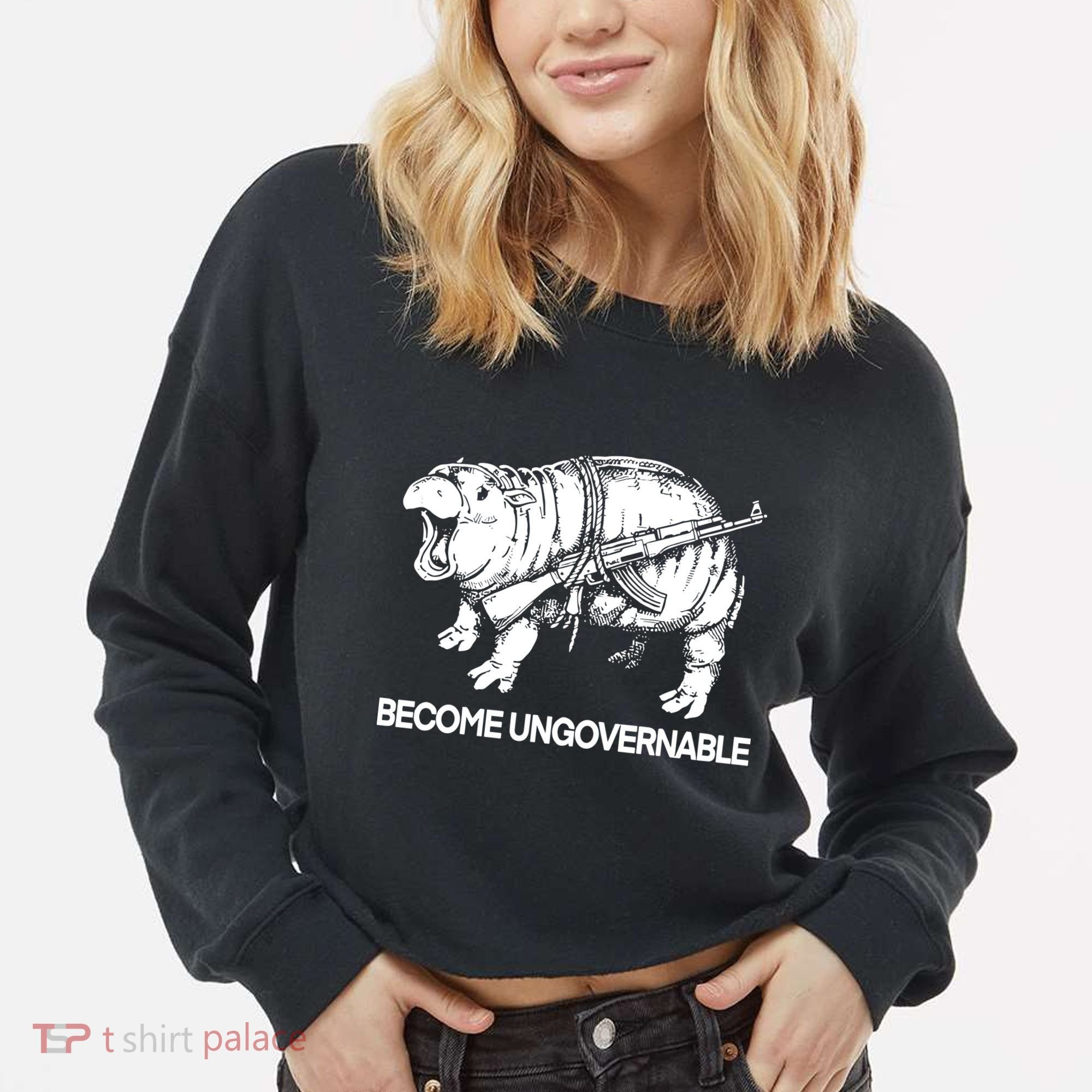 Moo Dang Become Ungovernable Cropped Pullover Crew
