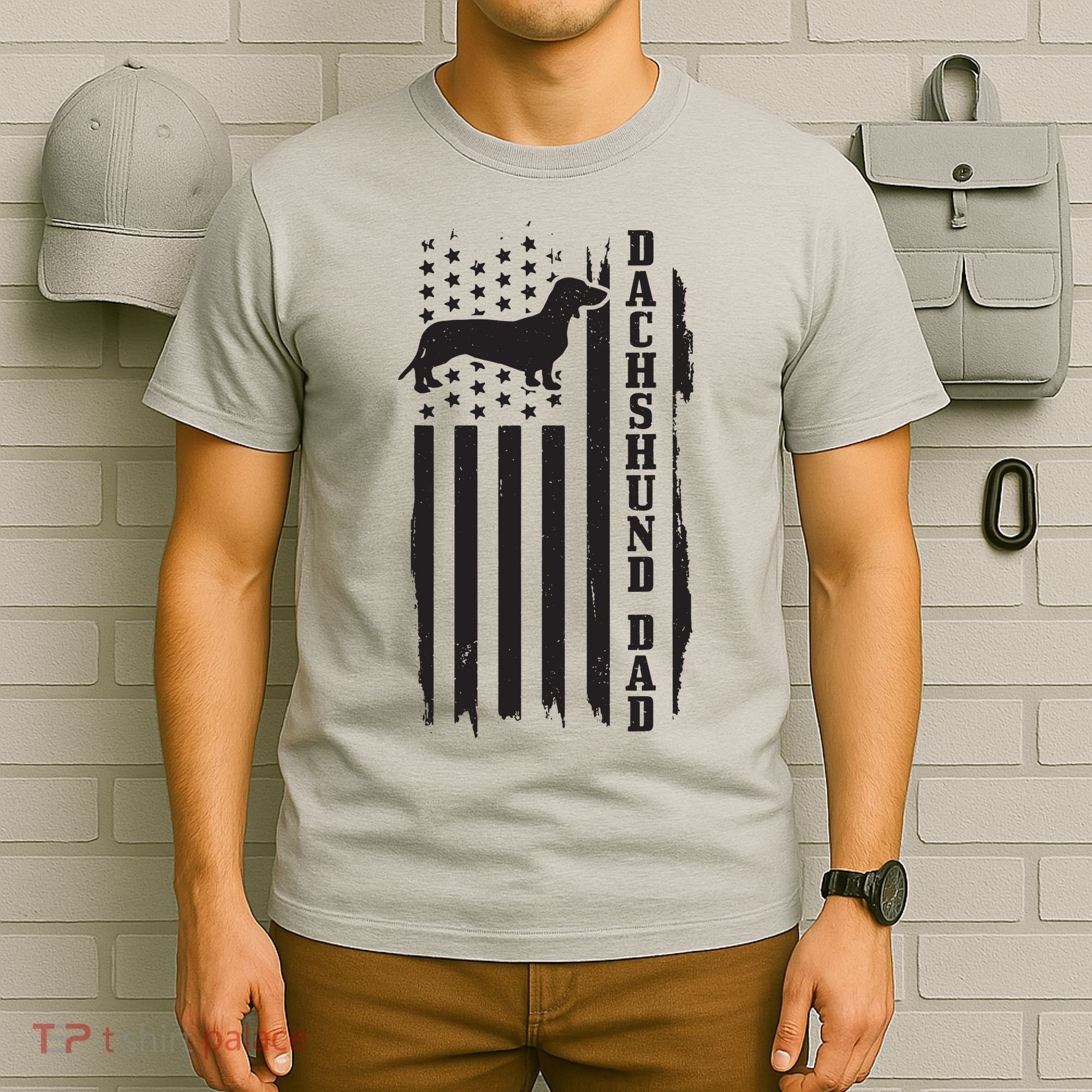 Mens Dachshund Dad Vintage American Flag Patriotic Weiner Dog T-Shirt