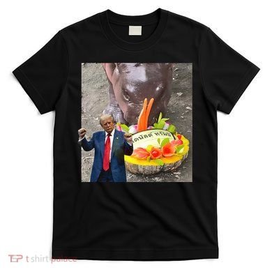 Moo Deng Endorsed Trump Hippo Predicting TrumpS Victory T-Shirt
