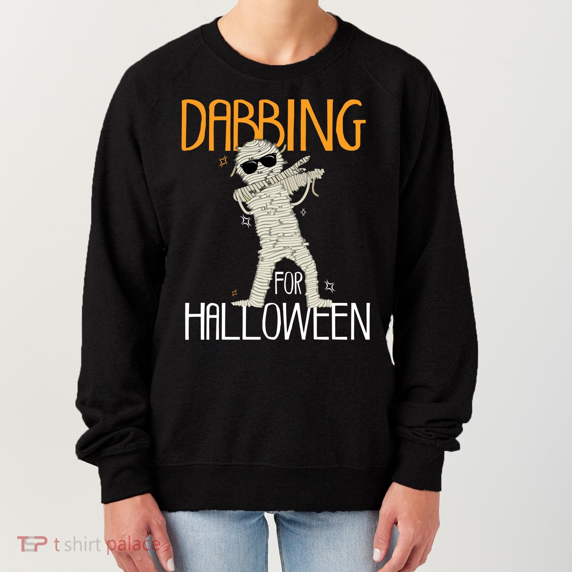 Mummy Dabbing For Halloween Women's Sweatshirt