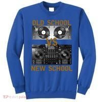 Music Djs Old School Vs New School Turntable Dj Equipt Cute Gift Sweatshirt thumb 0