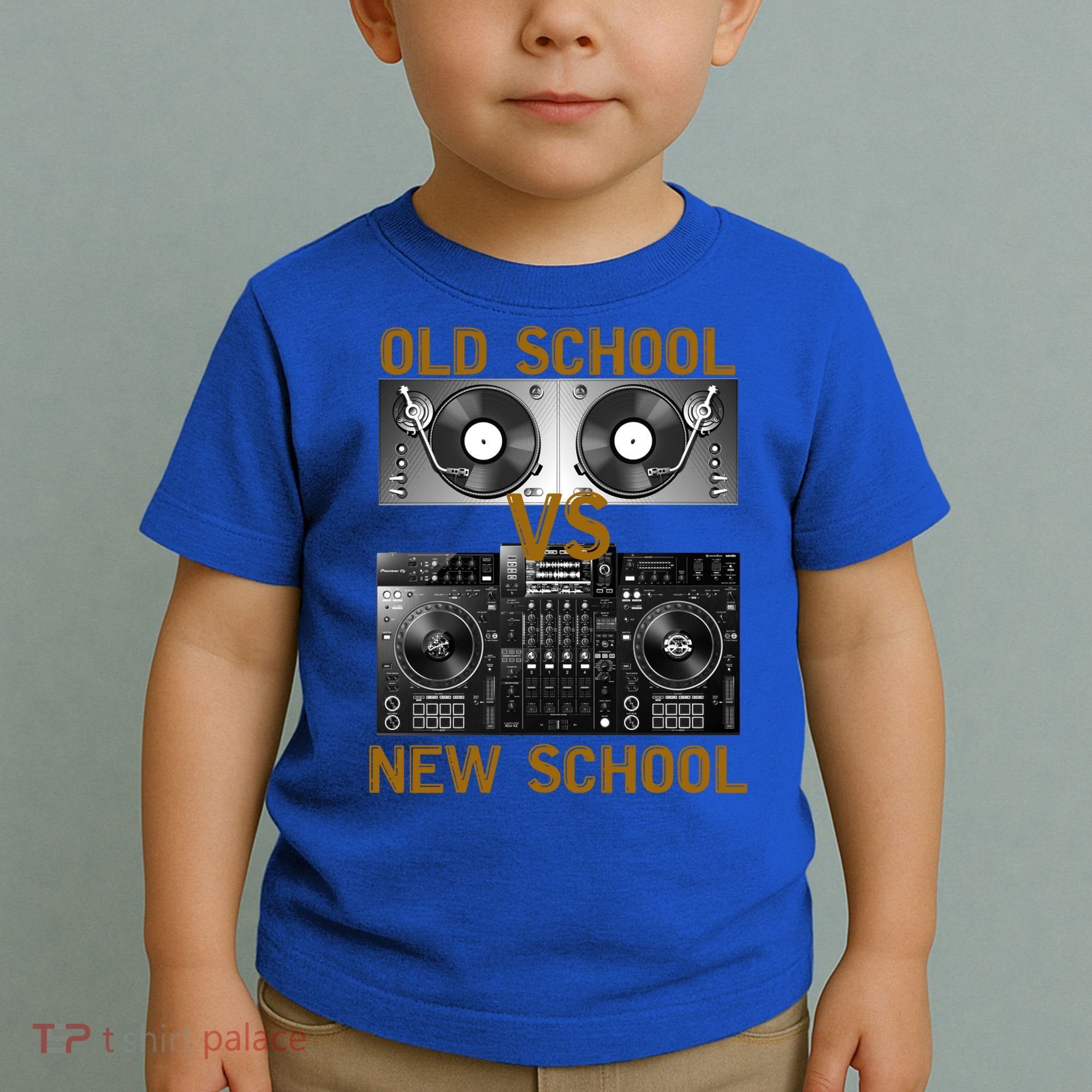Music Djs Old School Vs New School Turntable Dj Equipt Cute Gift Toddler T-Shirt