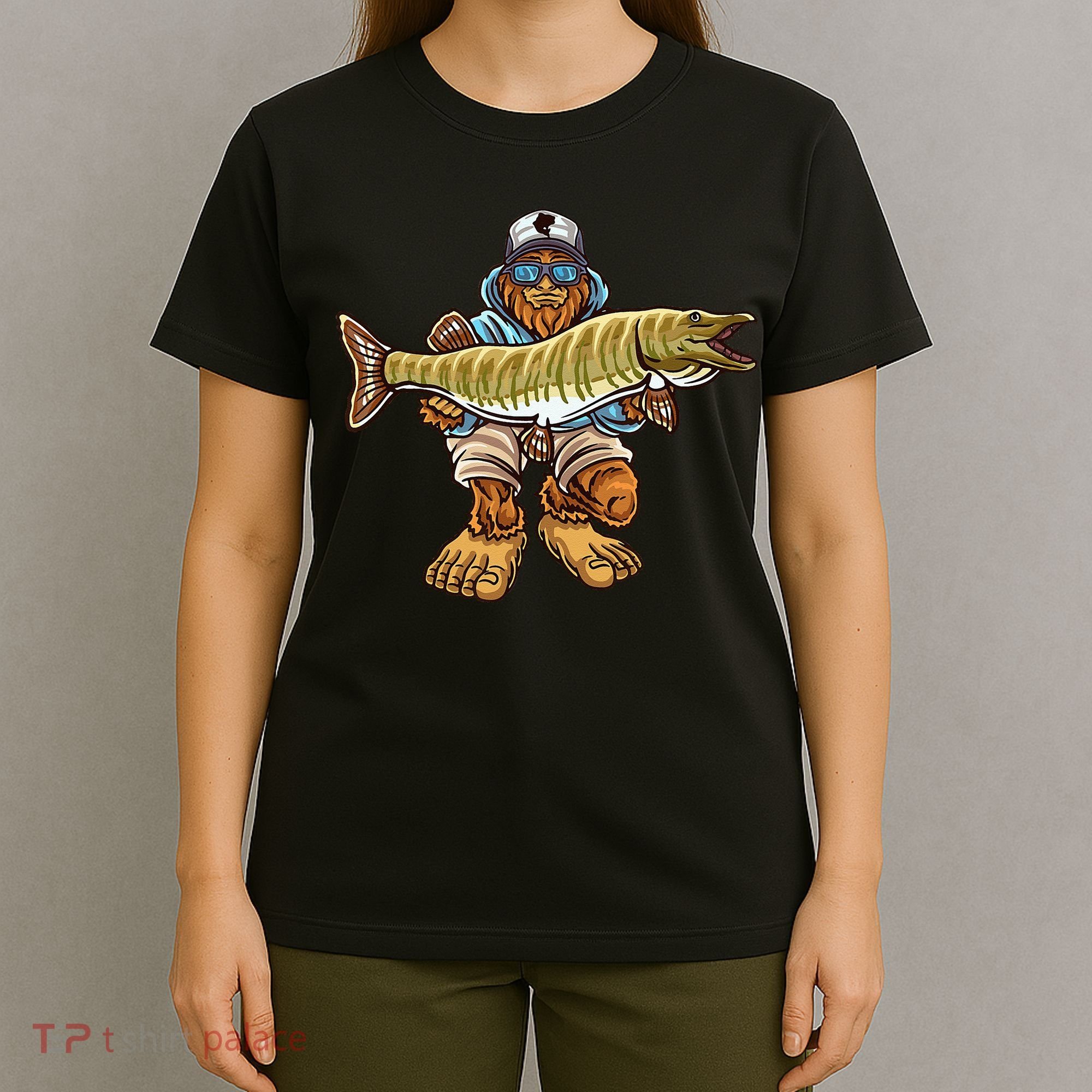 Muskie Fishing Bigfoot Musky Hunting Fisher T-Shirt