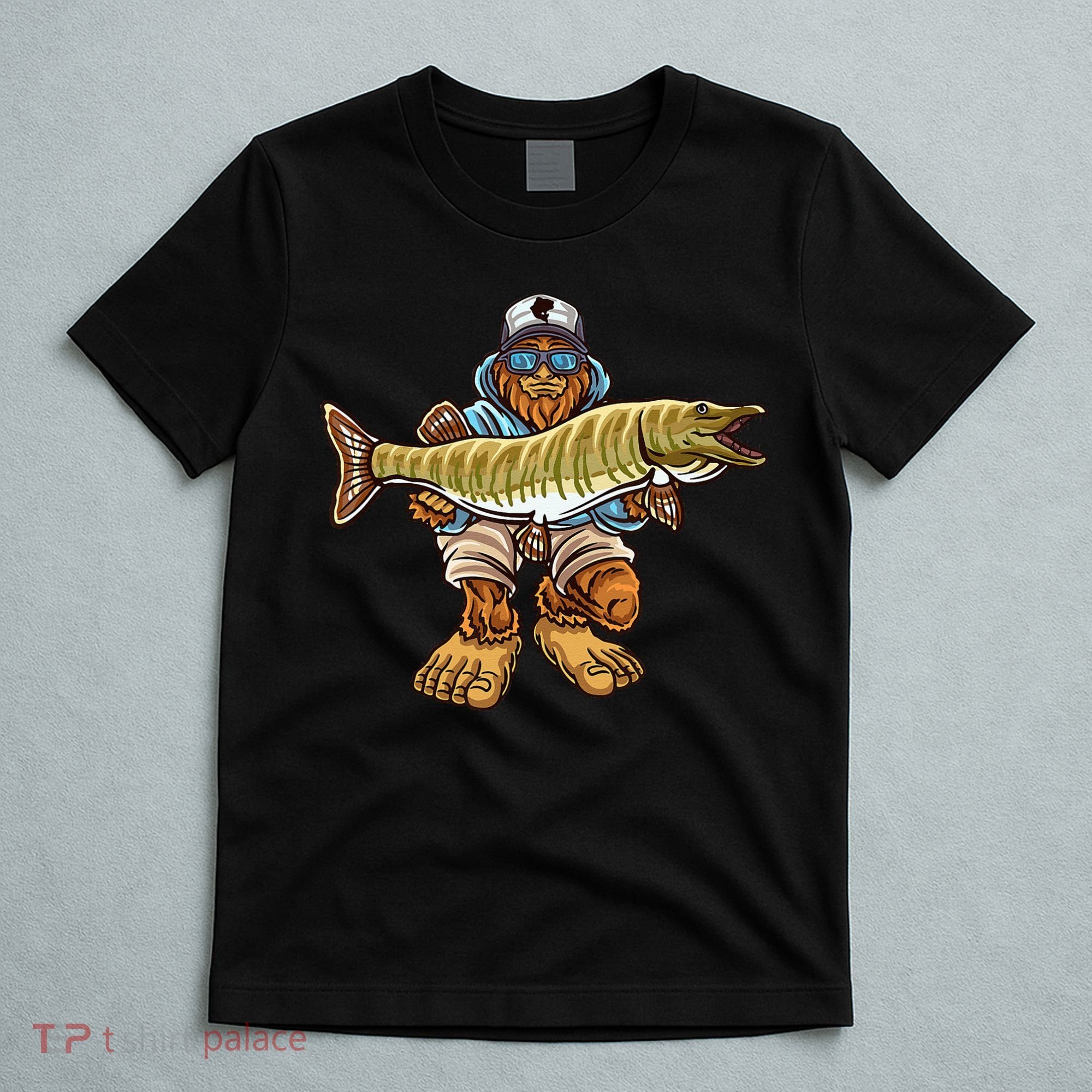 Muskie Fishing Bigfoot Musky Hunting Fisher T-Shirt