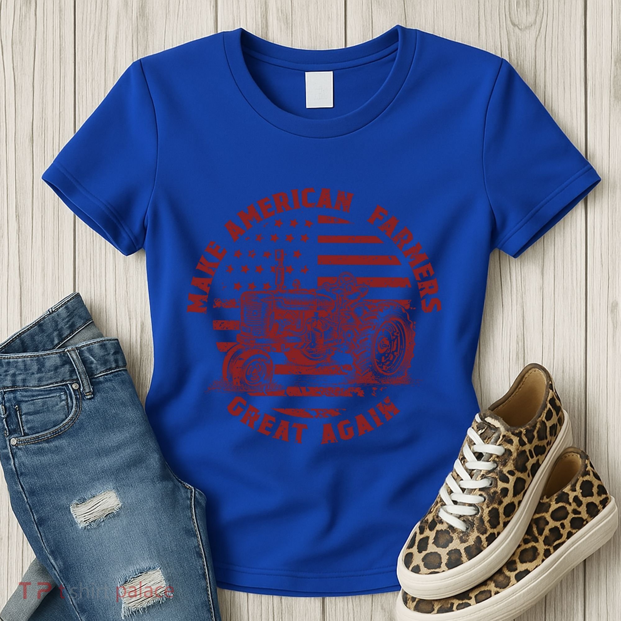 Make Farmers Great Again Antique Tractor Usa Flag Farmer Gift Women's T-Shirt