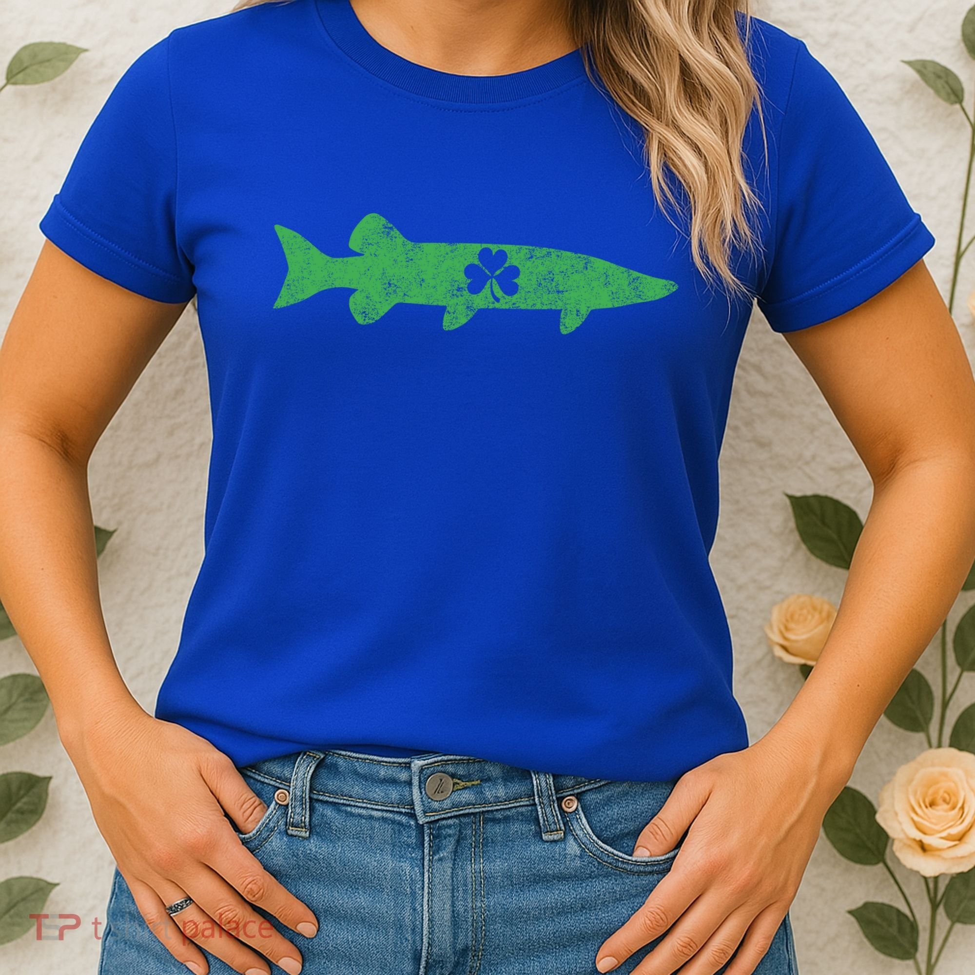 Musky Fishing Gift St Patrick's Day Irish Fisher Great Gift Women's T-Shirt
