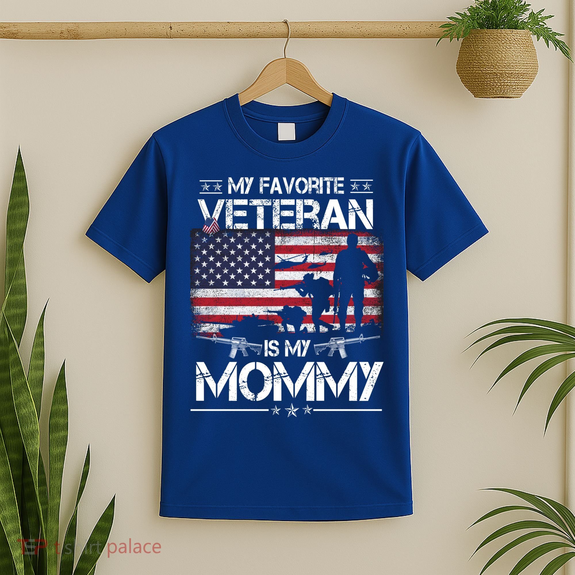 My Favorite Veteran Is My Mommy Gift Flag Mother Veterans Day Gift T-Shirt