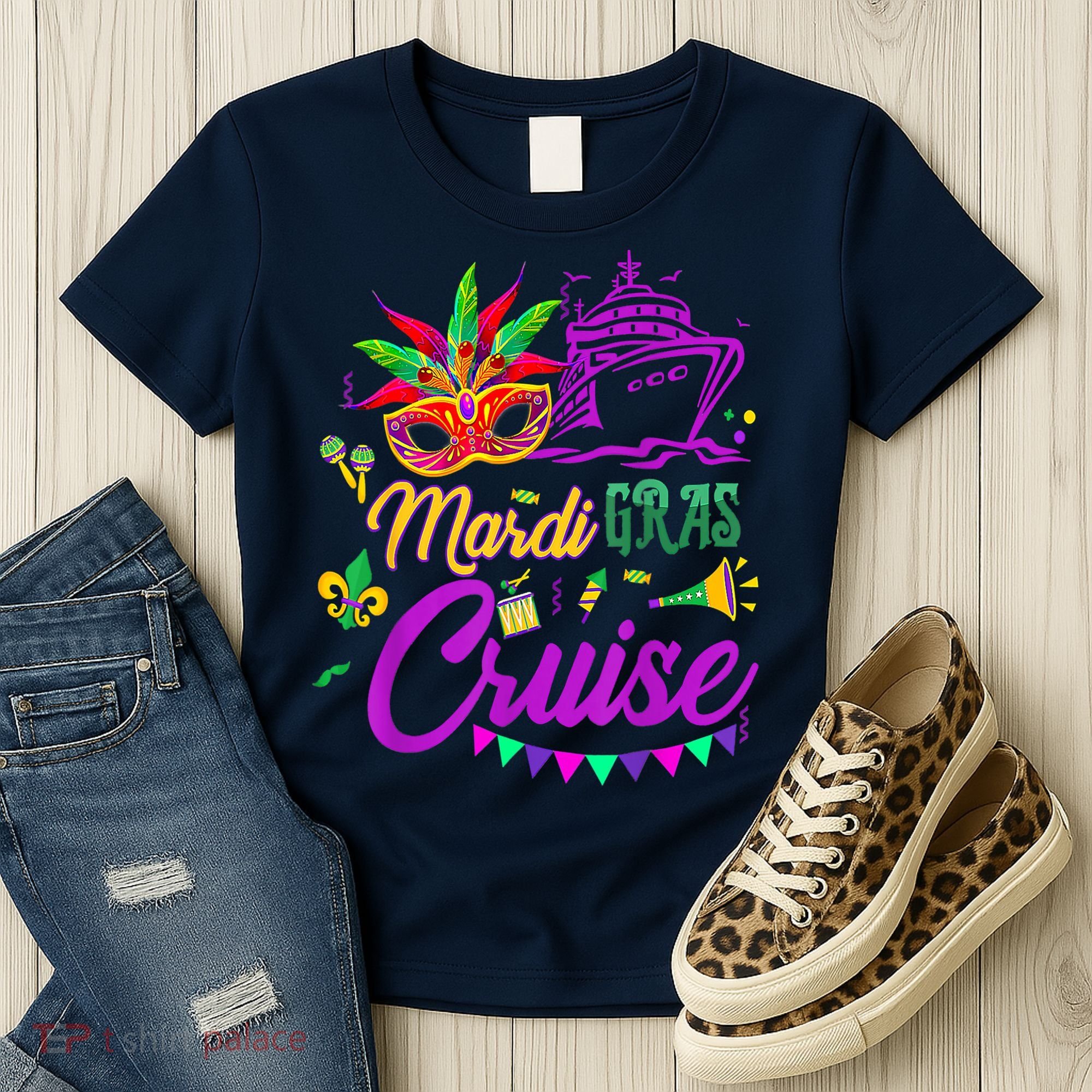 Mardi Gras Cruise Cruising Mask Cruise Ship Party Costume Women's T-Shirt